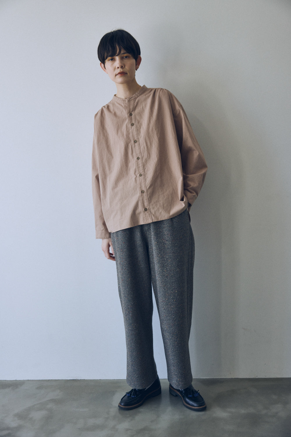 YARRA NEU 綿ウールスキッパーネックシャツ NU-5553-422