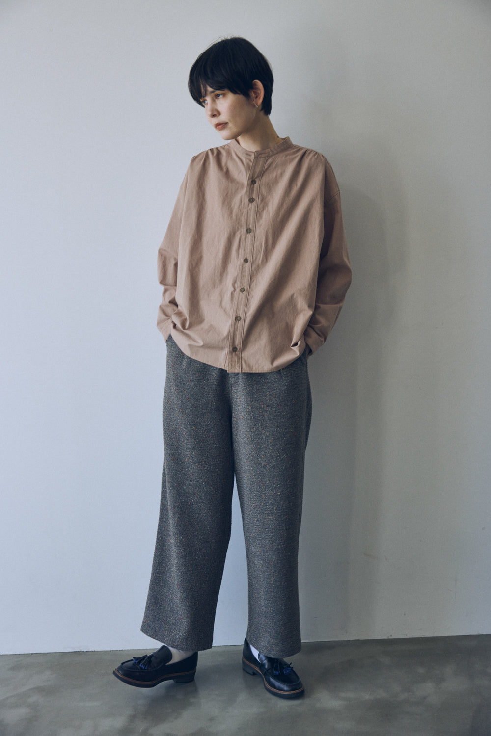 YARRA NEU 綿ウールスキッパーネックシャツ NU-5553-422