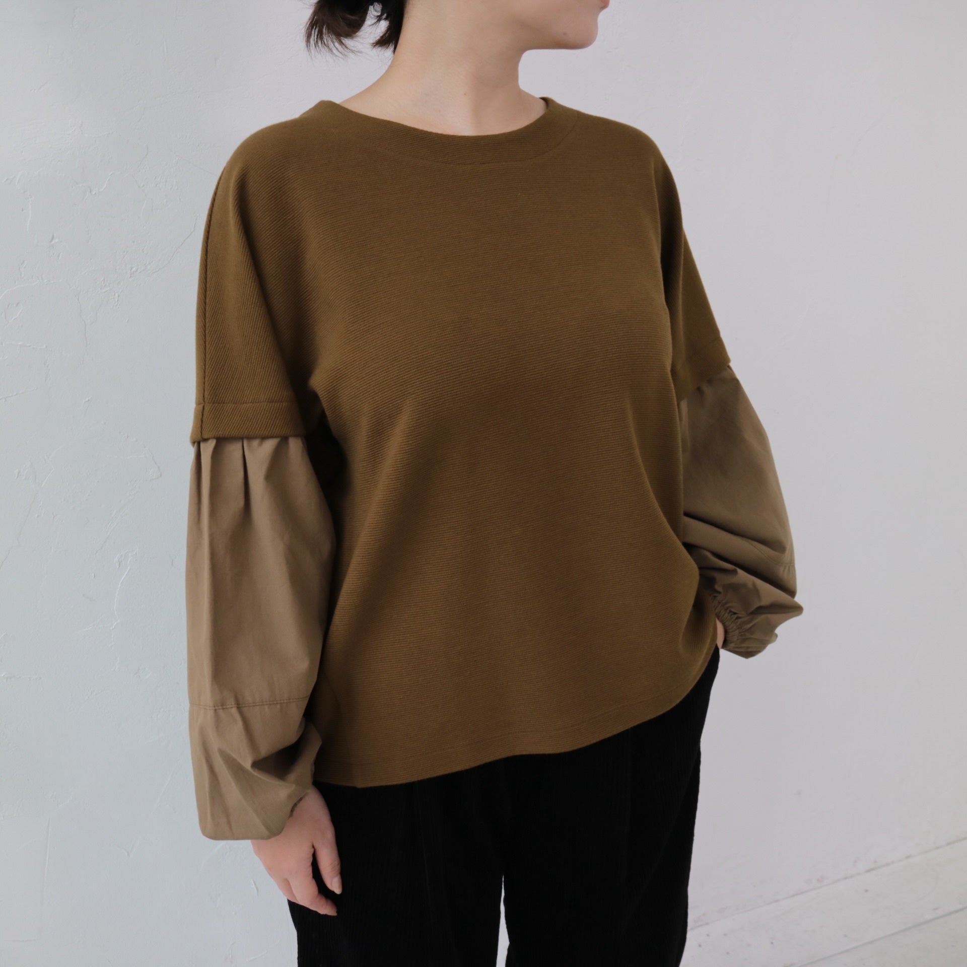 YARRA 布帛コンビ袖切替プルオーバー YR-1451-252