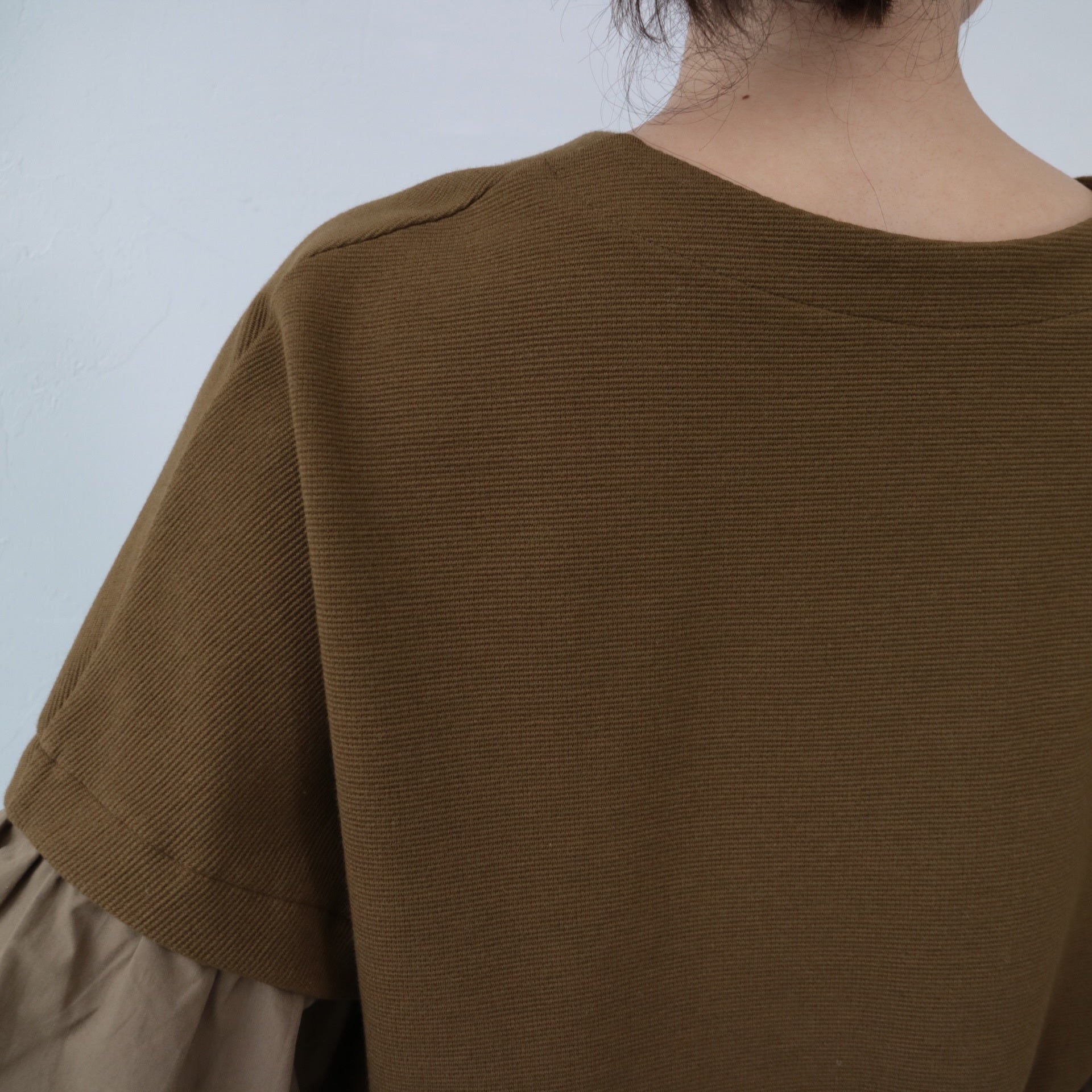 YARRA 布帛コンビ袖切替プルオーバー YR-1451-252