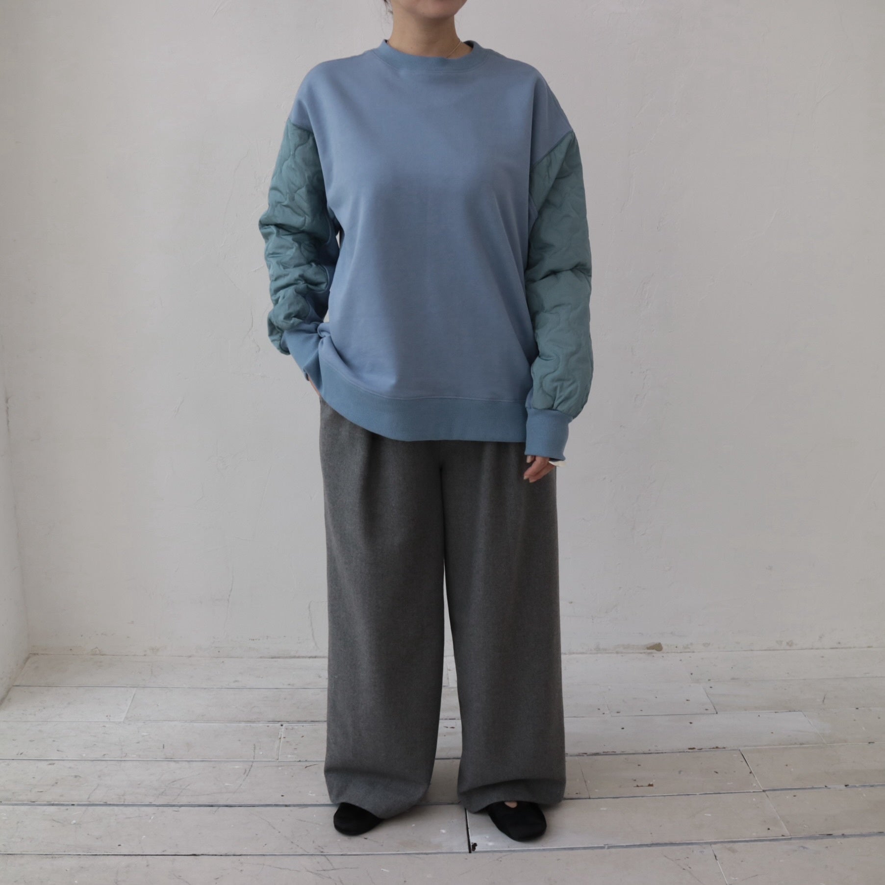 YARRA NEU ウール混ピンストライプワイドパンツ NU-5455-432