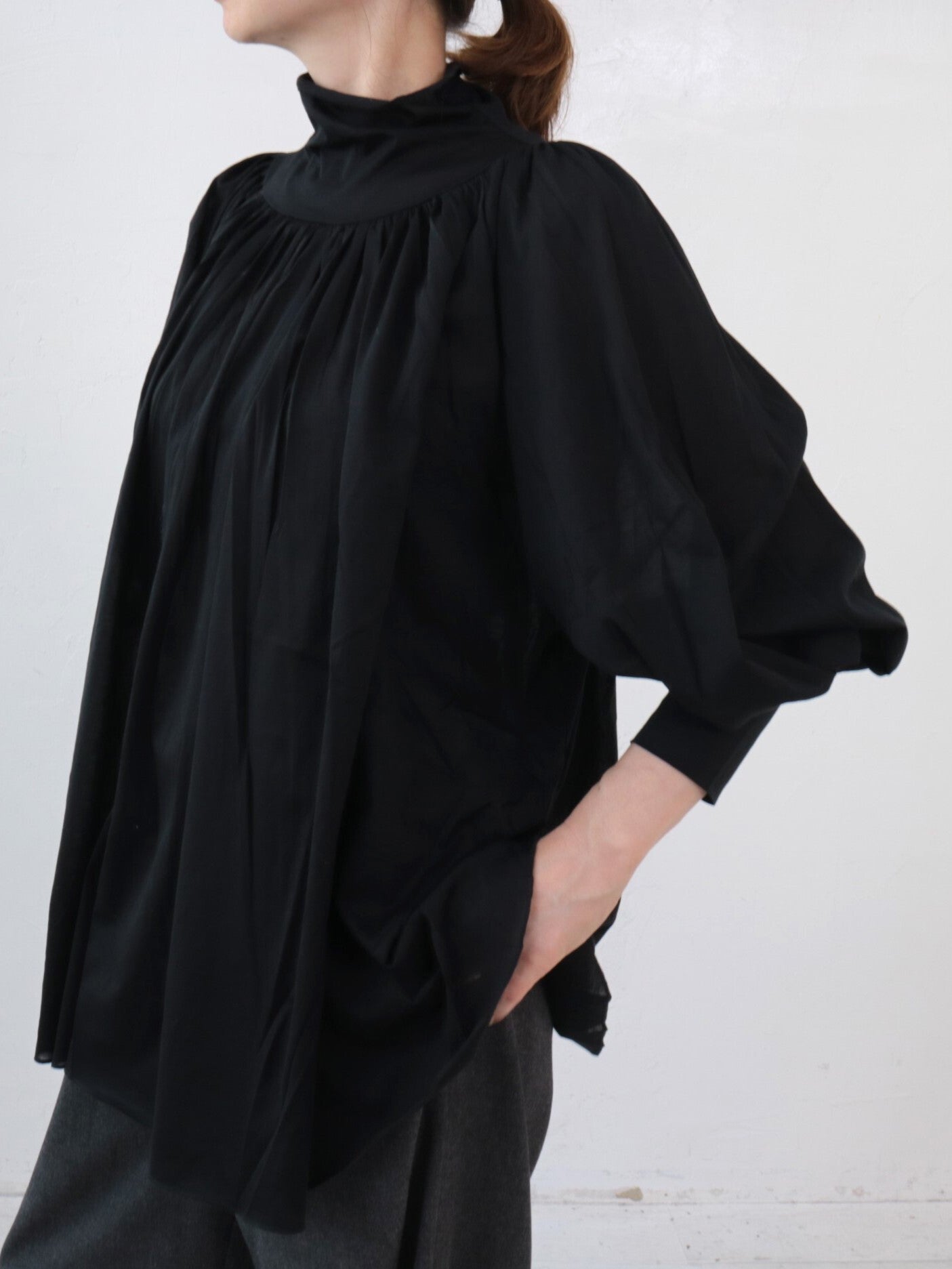 doux bleu タートルギャザーブラウス DB-2611-001