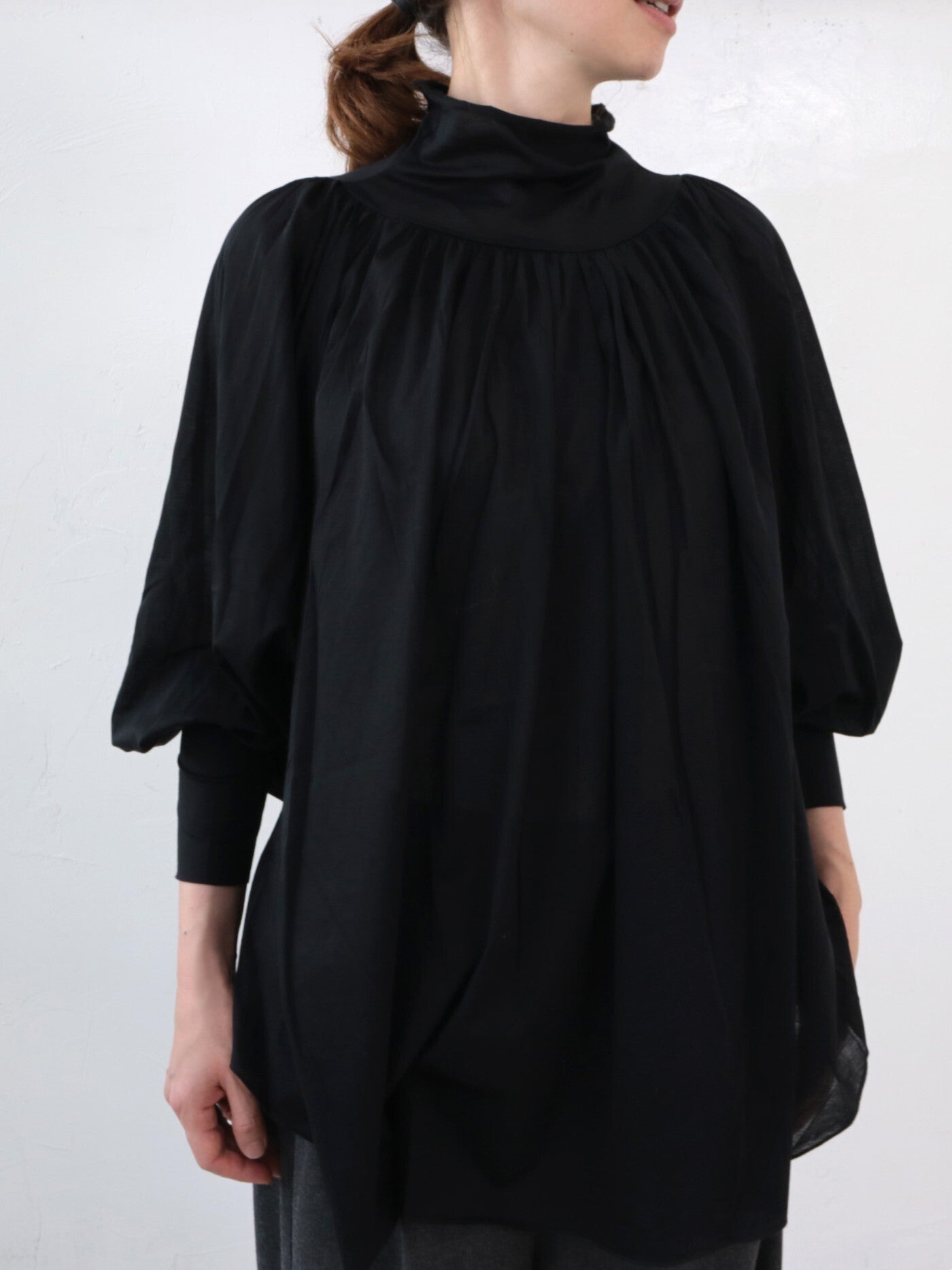 doux bleu タートルギャザーブラウス DB-2611-001