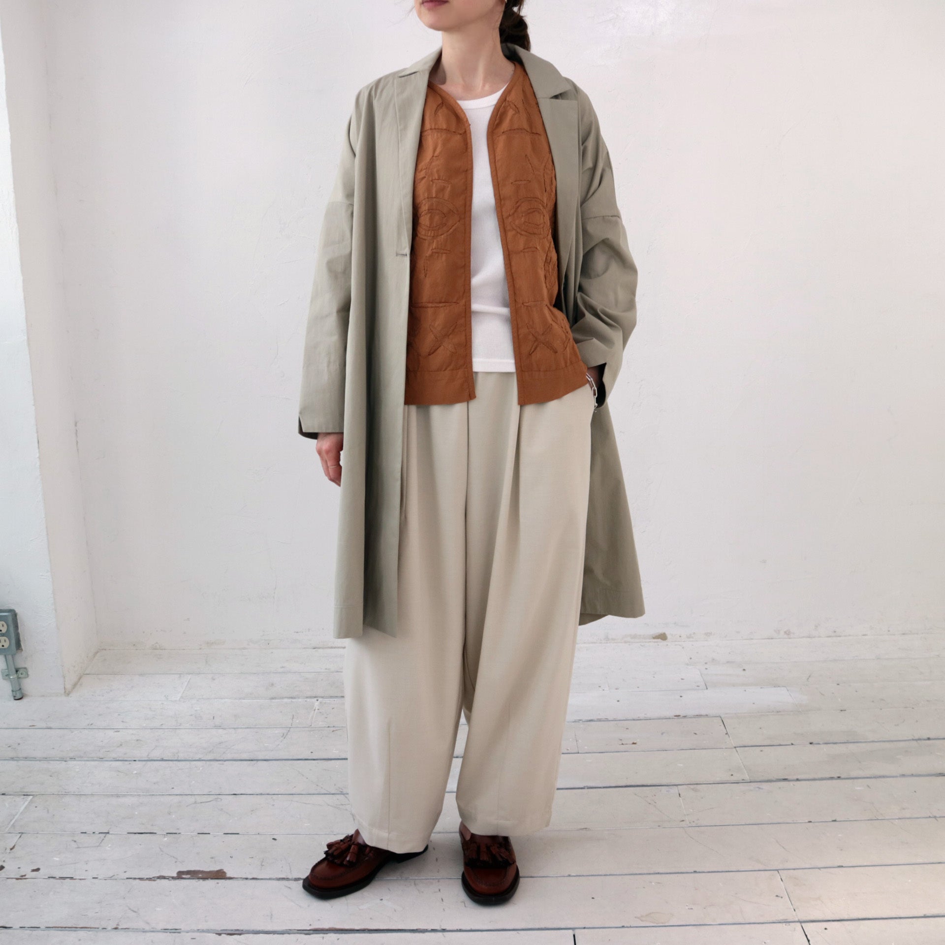 doux bleu リバースアップリケベスト DB-2447-002