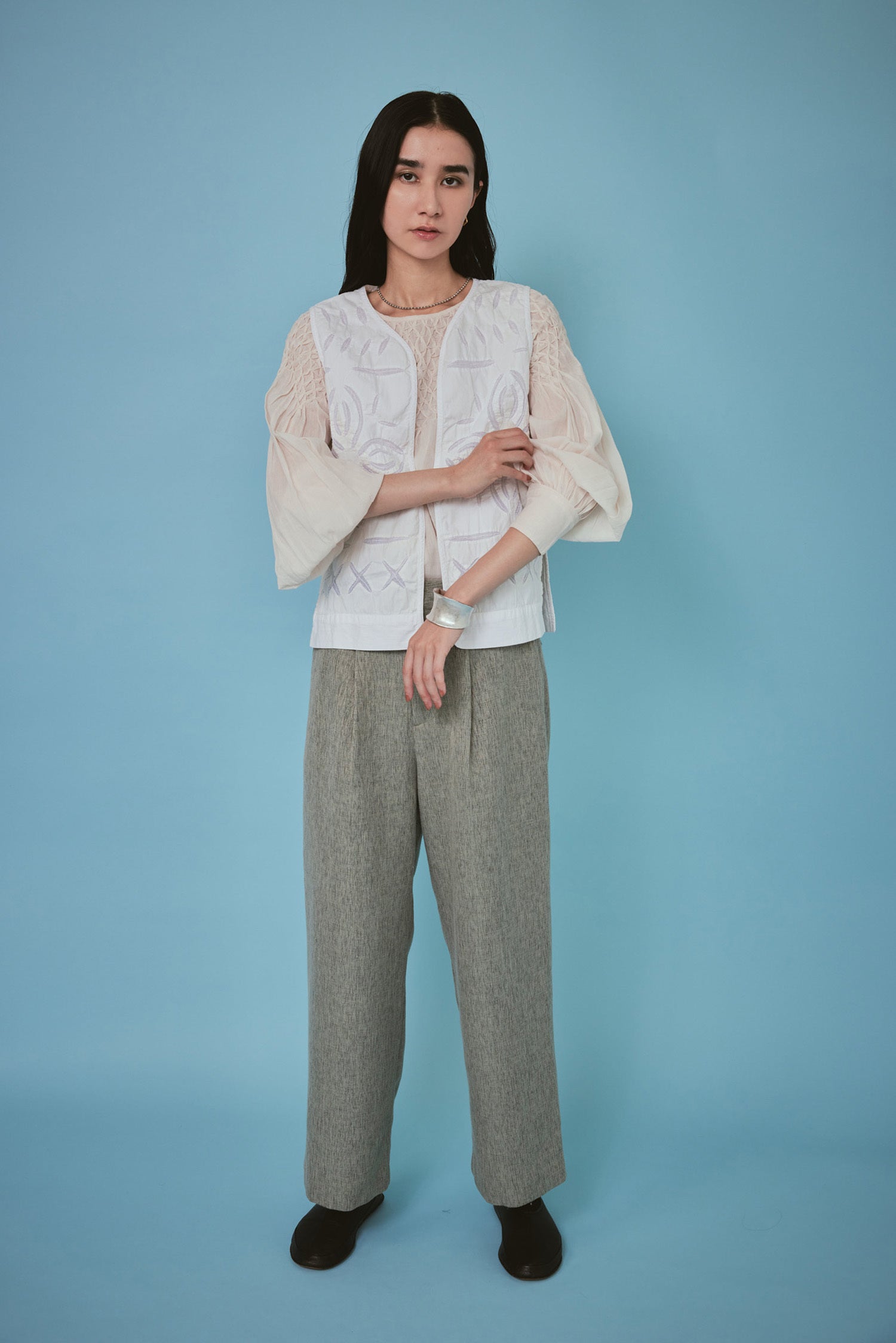doux bleu リバースアップリケベスト DB-2447-002