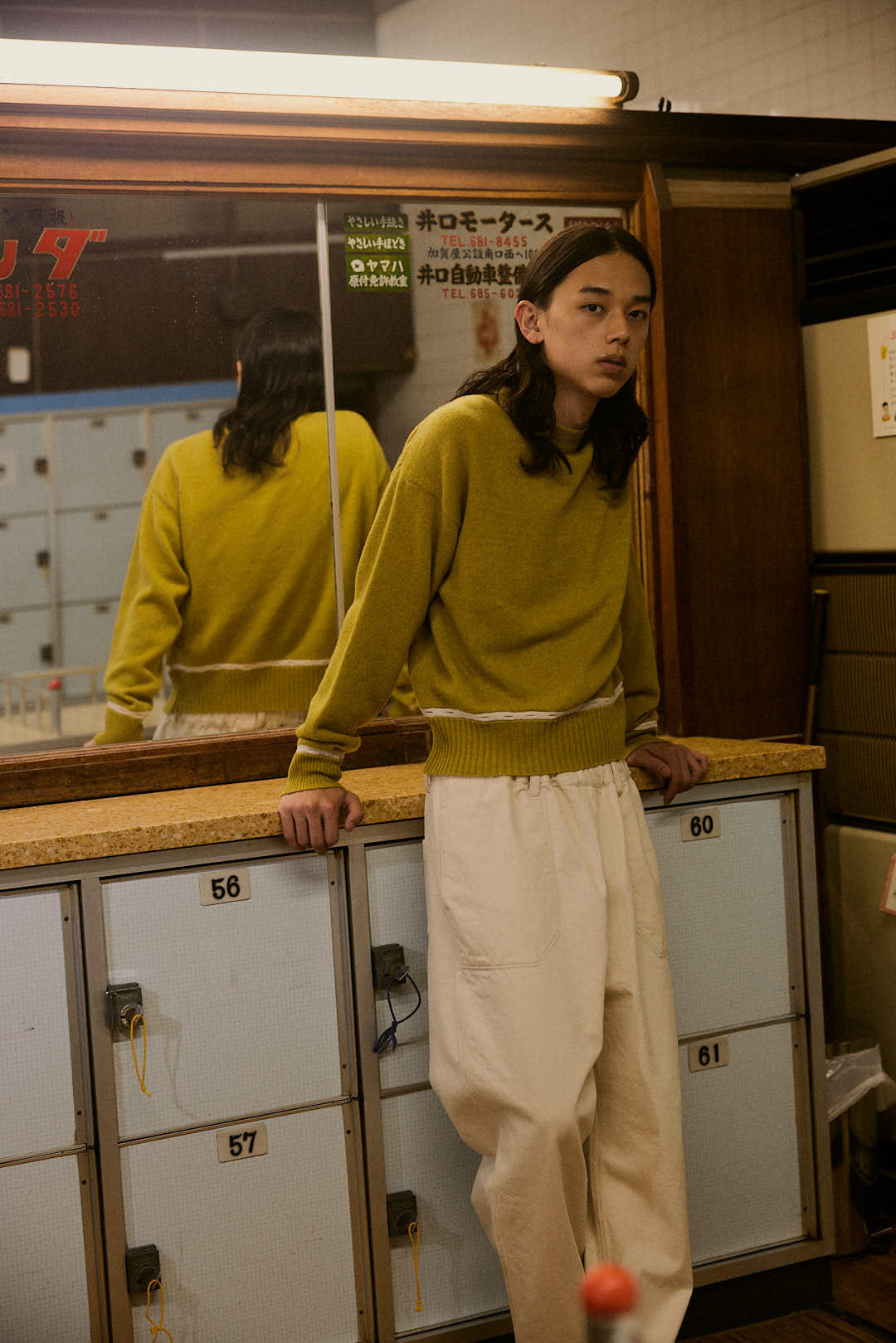 YARRA NEU カシミヤ混配色丸首ニットプルオーバー NU-5442-407