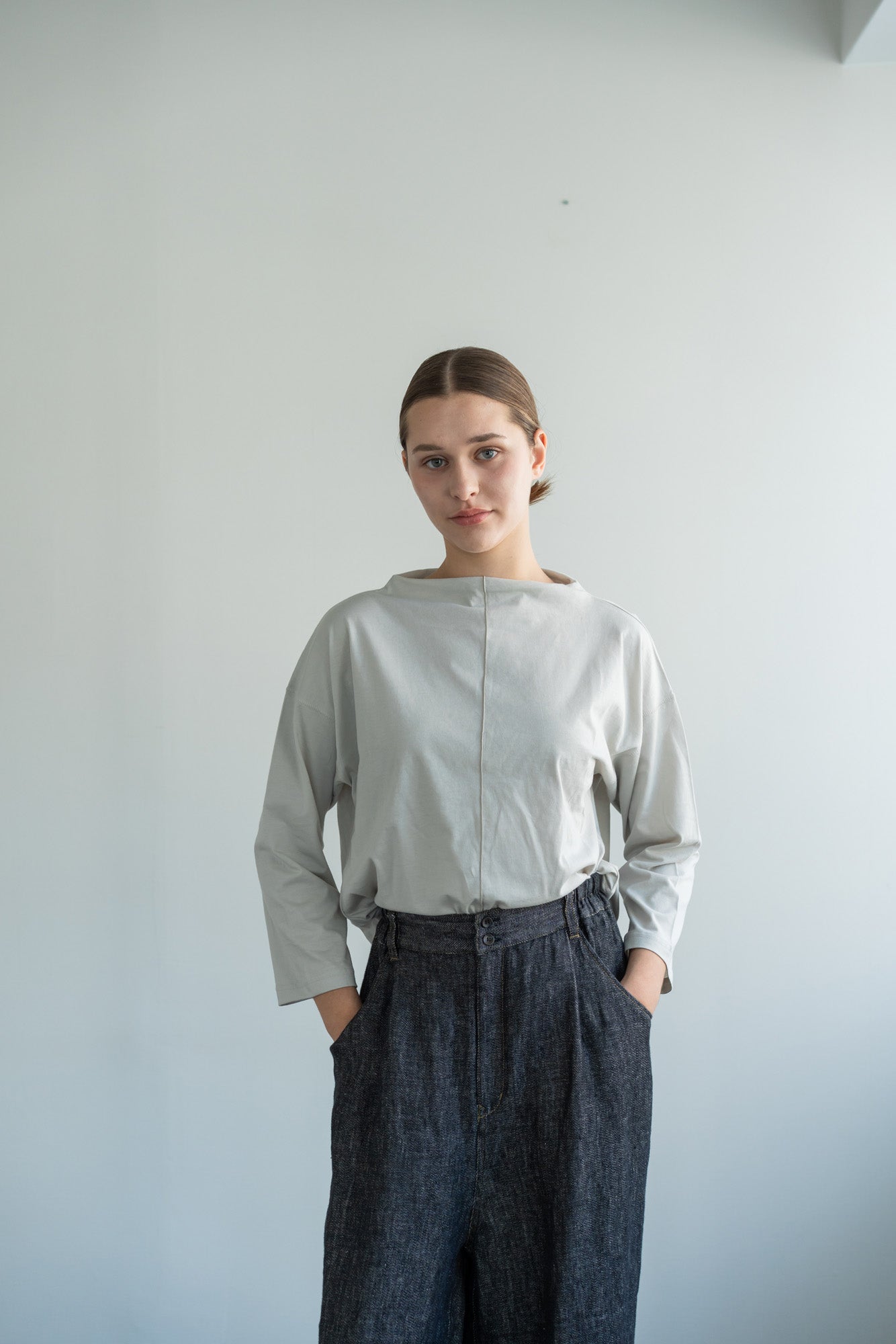 YARRA ライトハイネックプルオーバー YR-1611-220