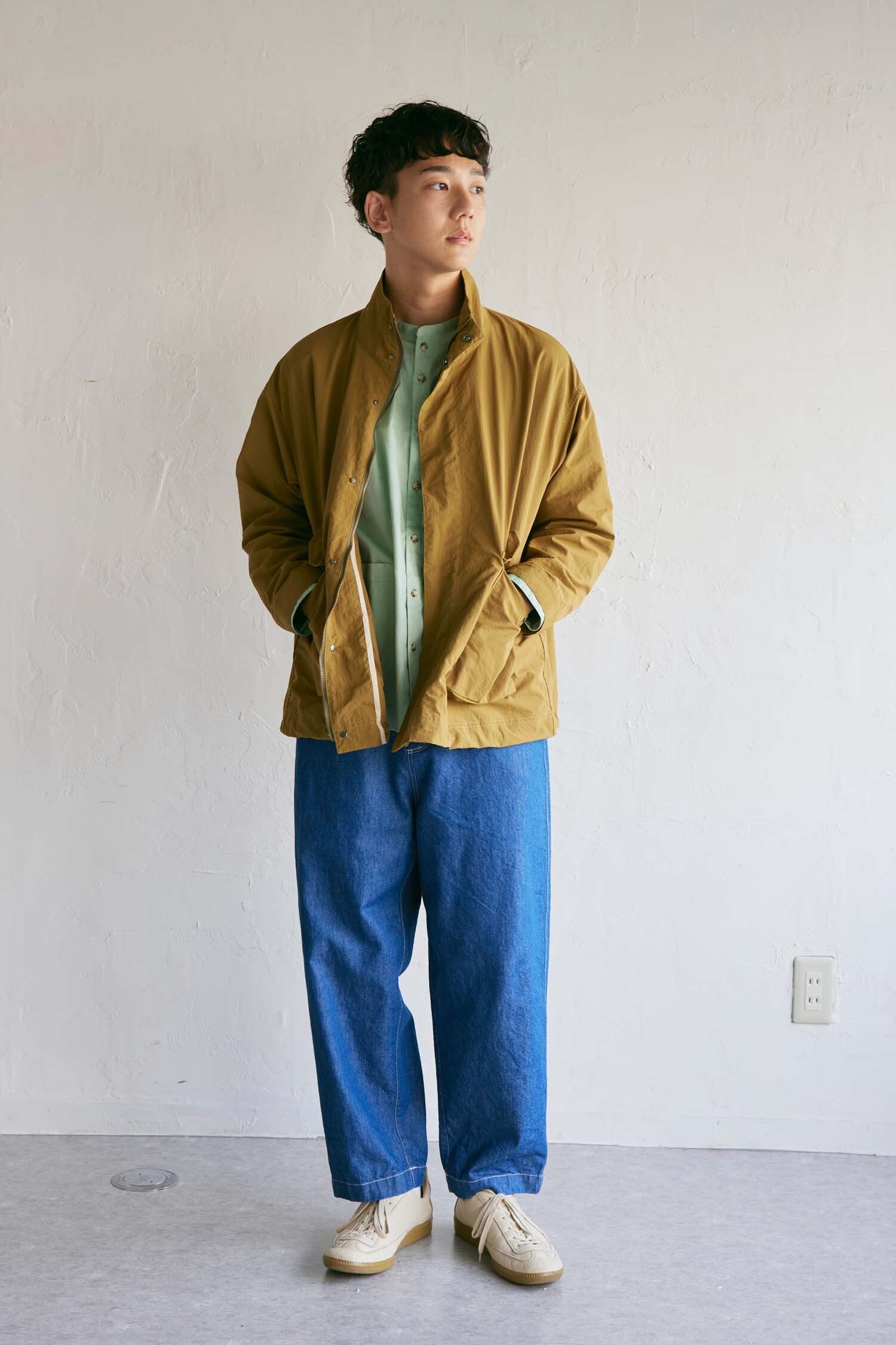 YARRA NEU スタンドカラーナイロンアウター NU-5417-420