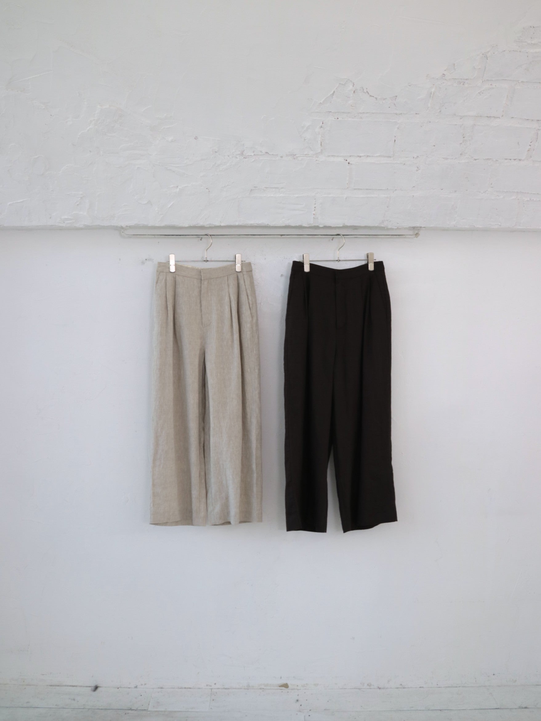 doux bleu クラシックリネン Wタックパンツ DB-2615-005