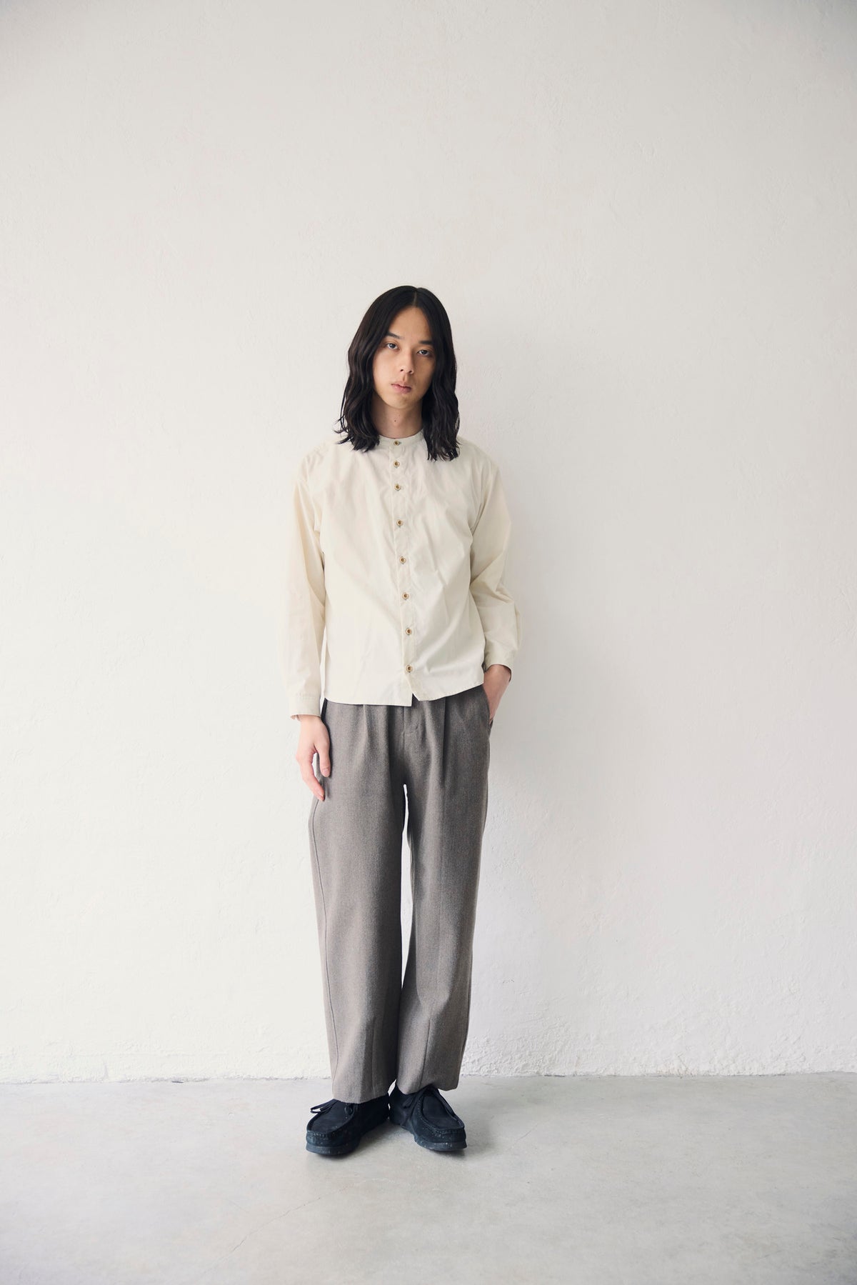 YARRA NEU 裾ダーツ微起毛パンツ NU-5655-440