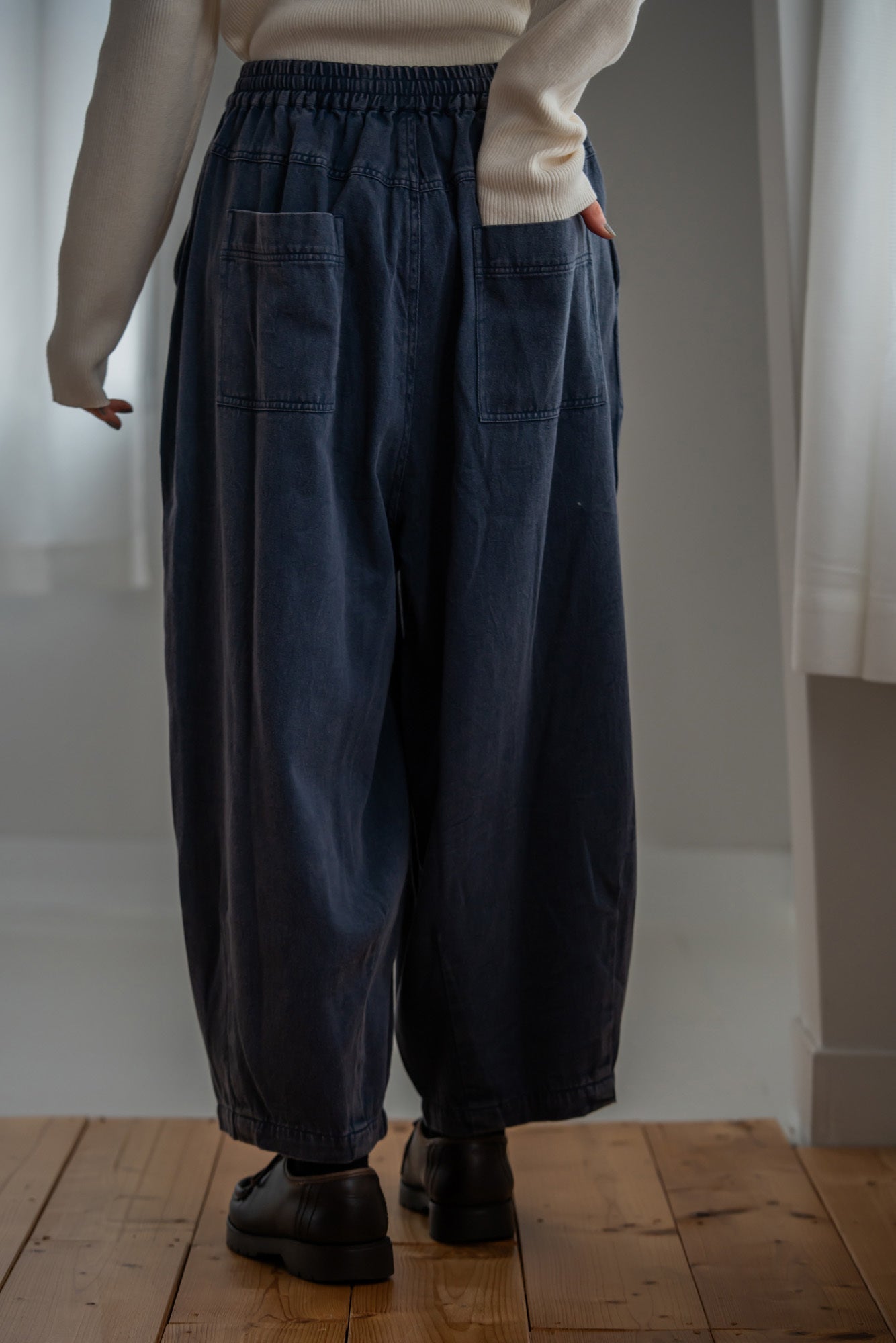 YARRA INDIAエンザイム裾ダーツパンツ YR-1545-235