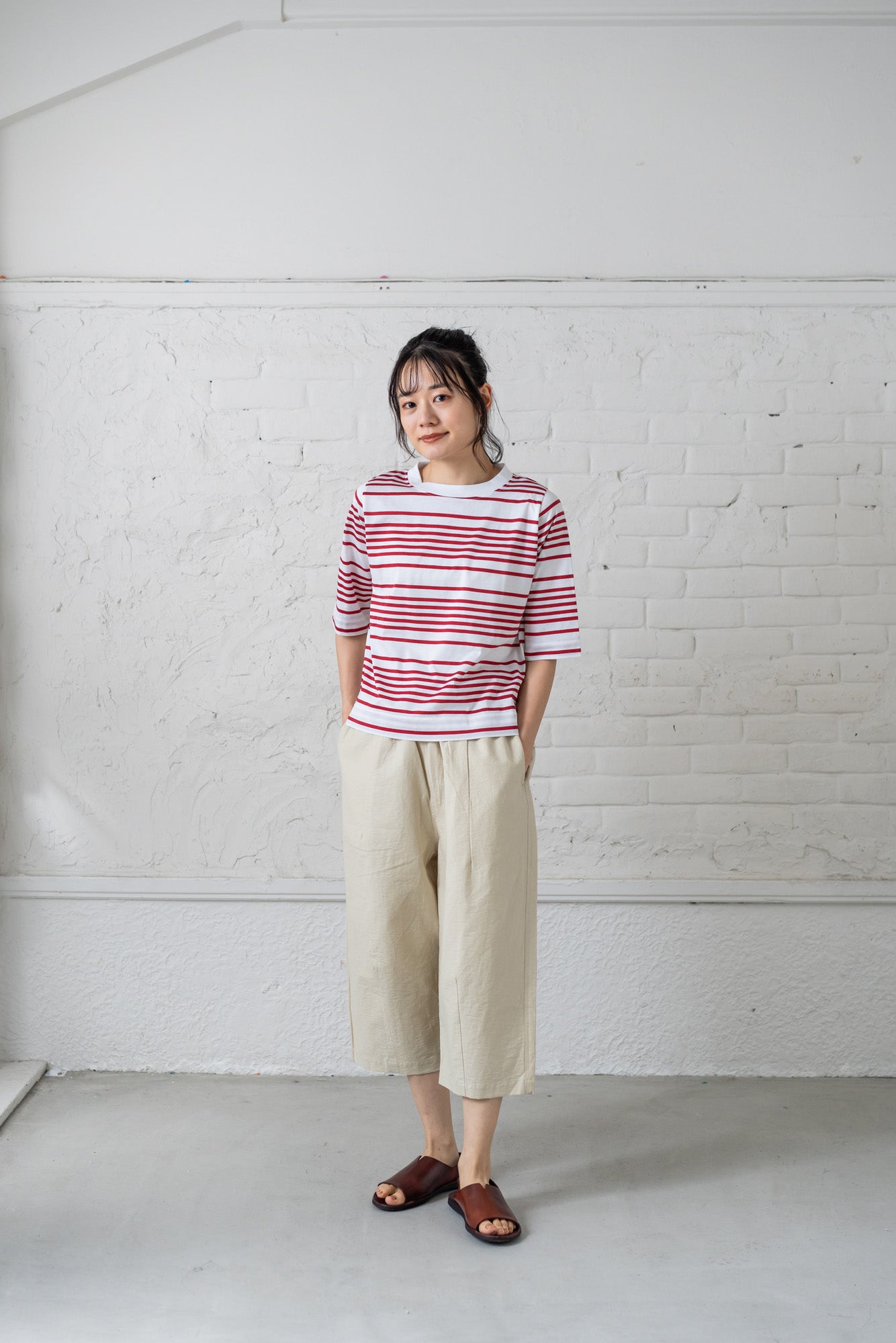 YARRA 8分丈裾ダーツパンツ YR-1535-311