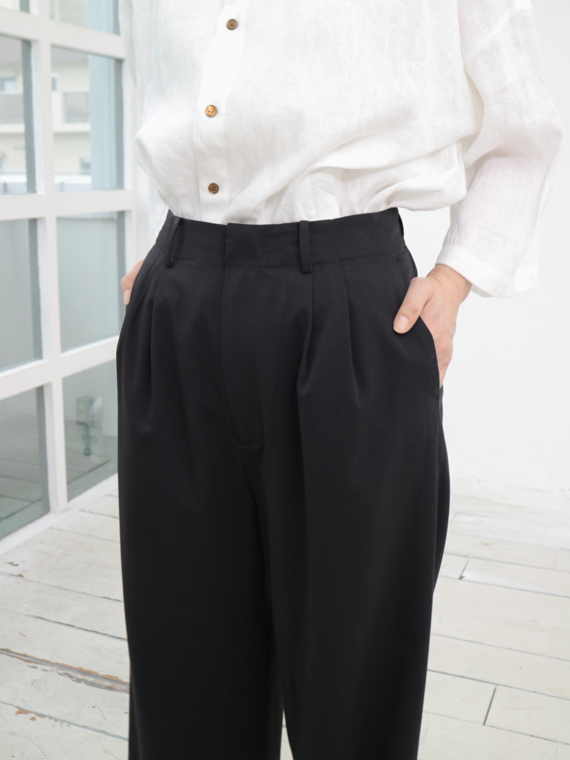 YARRA NEU ウールブレンドスラックスパンツ NU-5545-411