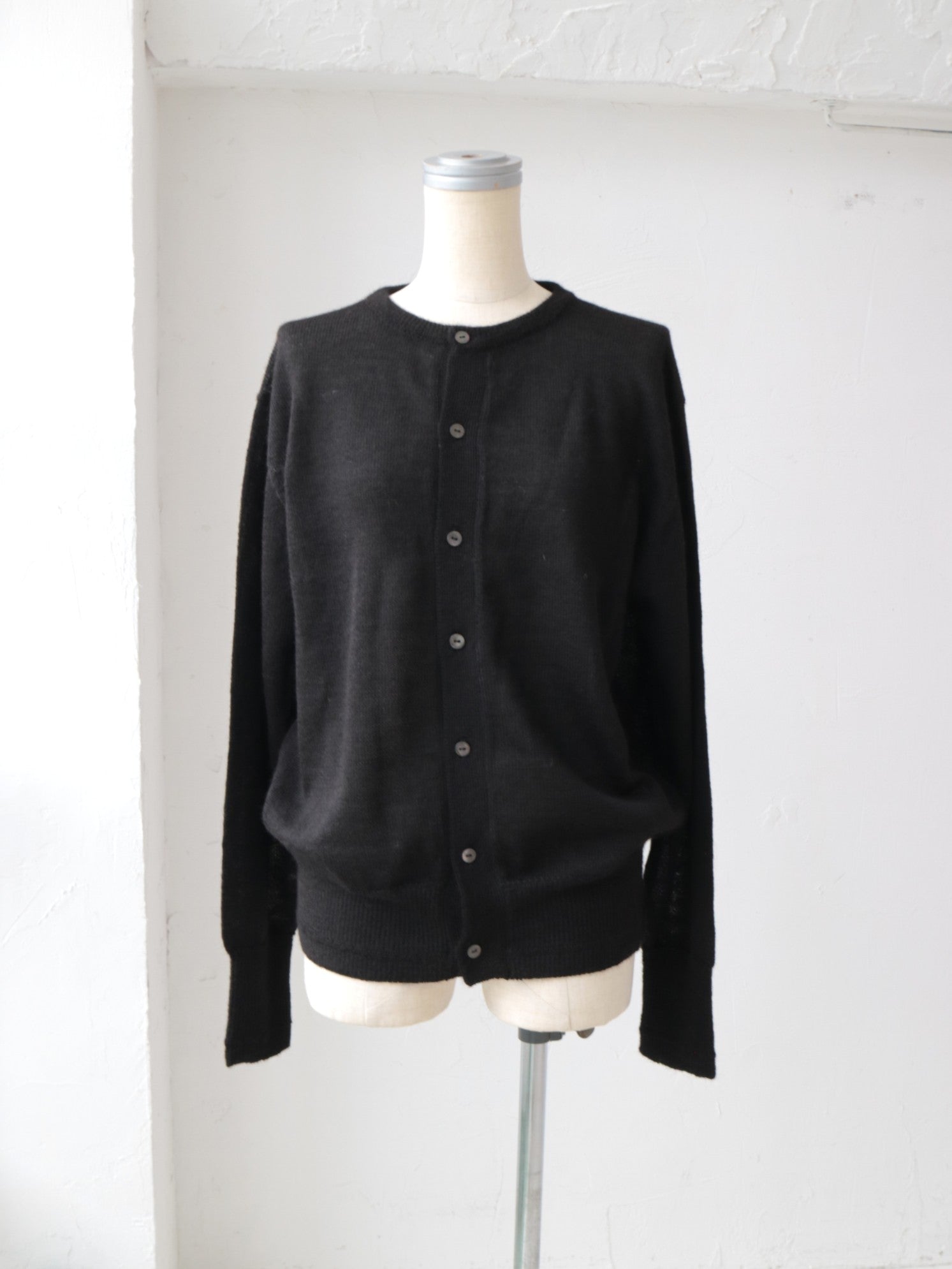 YARRA NEU ブラックアルパカニットカーディガン NU-5552-430