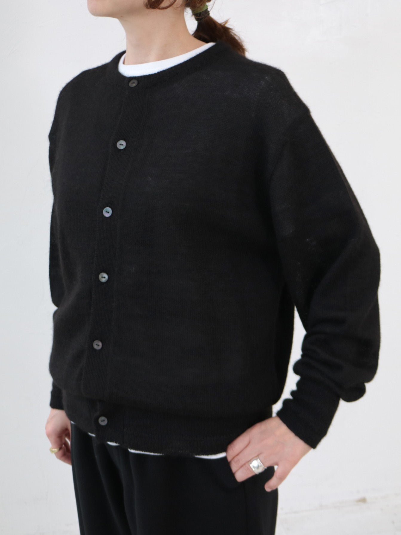 YARRA NEU ブラックアルパカニットカーディガン NU-5552-430