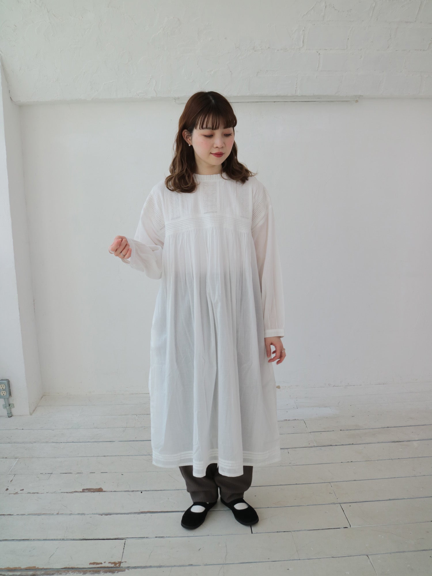 YARRA INDIAフリル衿ピンタックワンピース YR-1544-208