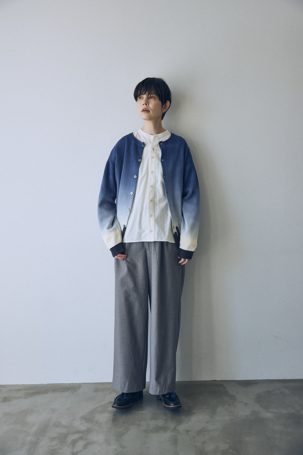 YARRA NEU 綿ウールスキッパーネックシャツ NU-5553-422