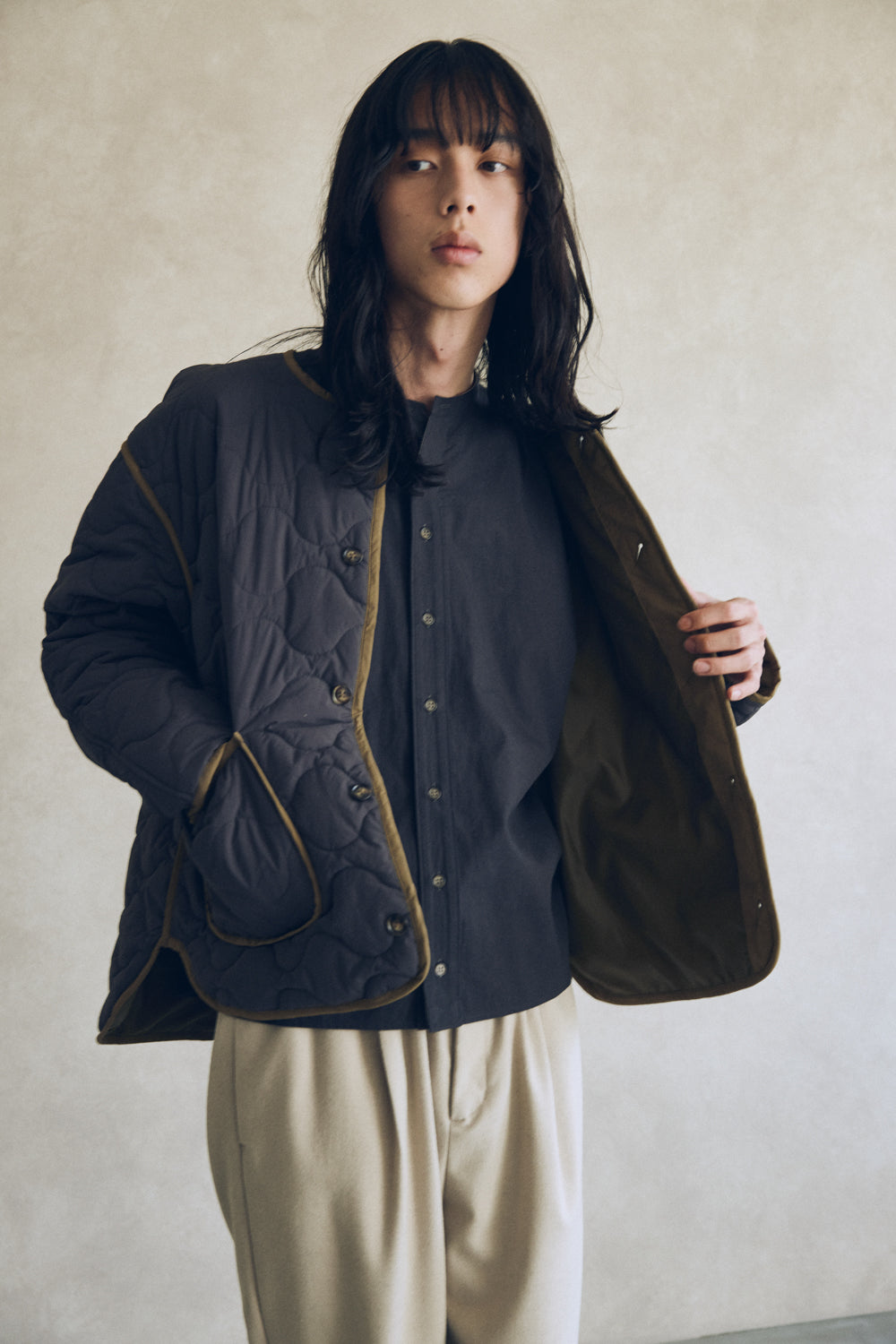 YARRA NEU 綿ウールスキッパーネックシャツ NU-5553-422