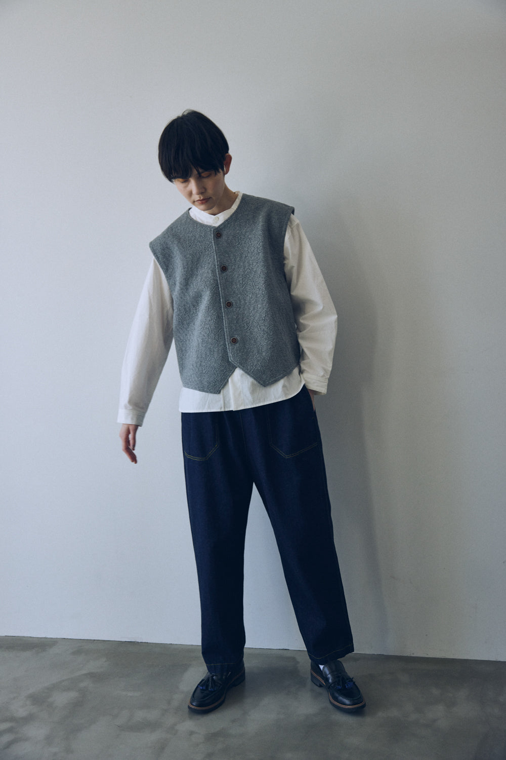 YARRA NEU カットジャガード釦開きベスト NU-5548-403