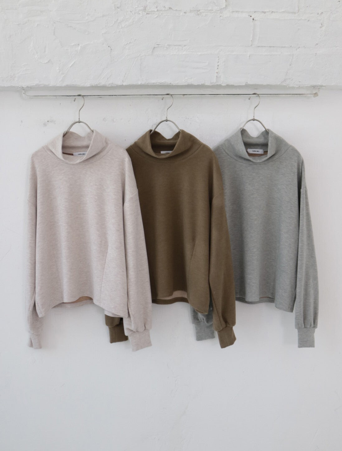 YARRA NEU ハイネックフリースTOPS NU-5551-416