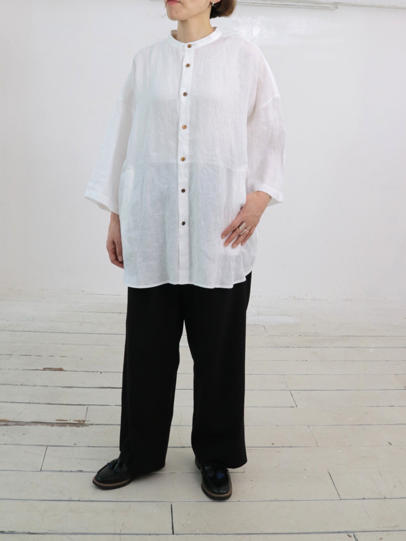 YARRA NEU ウールブレンドスラックスパンツ NU-5545-411