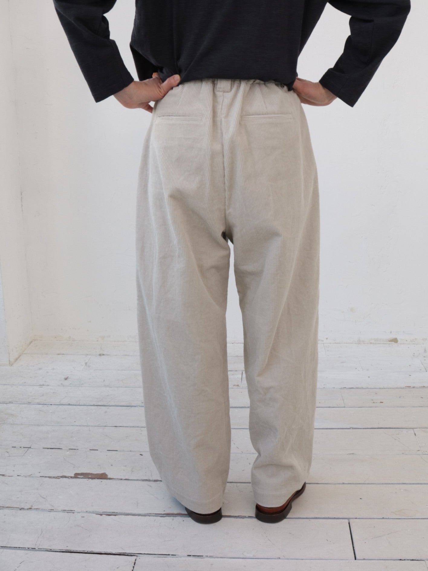 doux bleu コーデュロイ タックパンツ DB-2555-048
