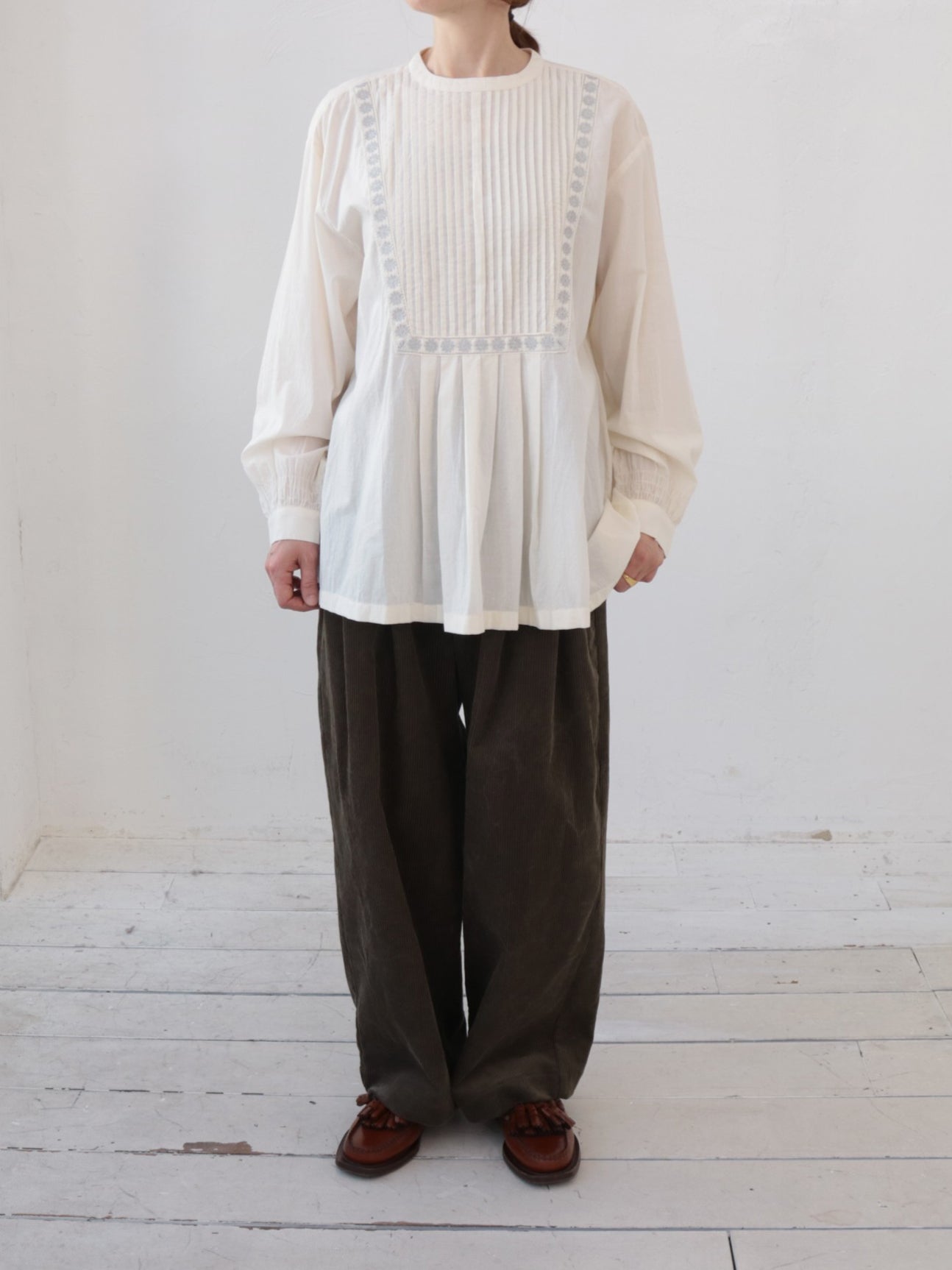 doux bleu コーデュロイ タックパンツ DB-2555-048