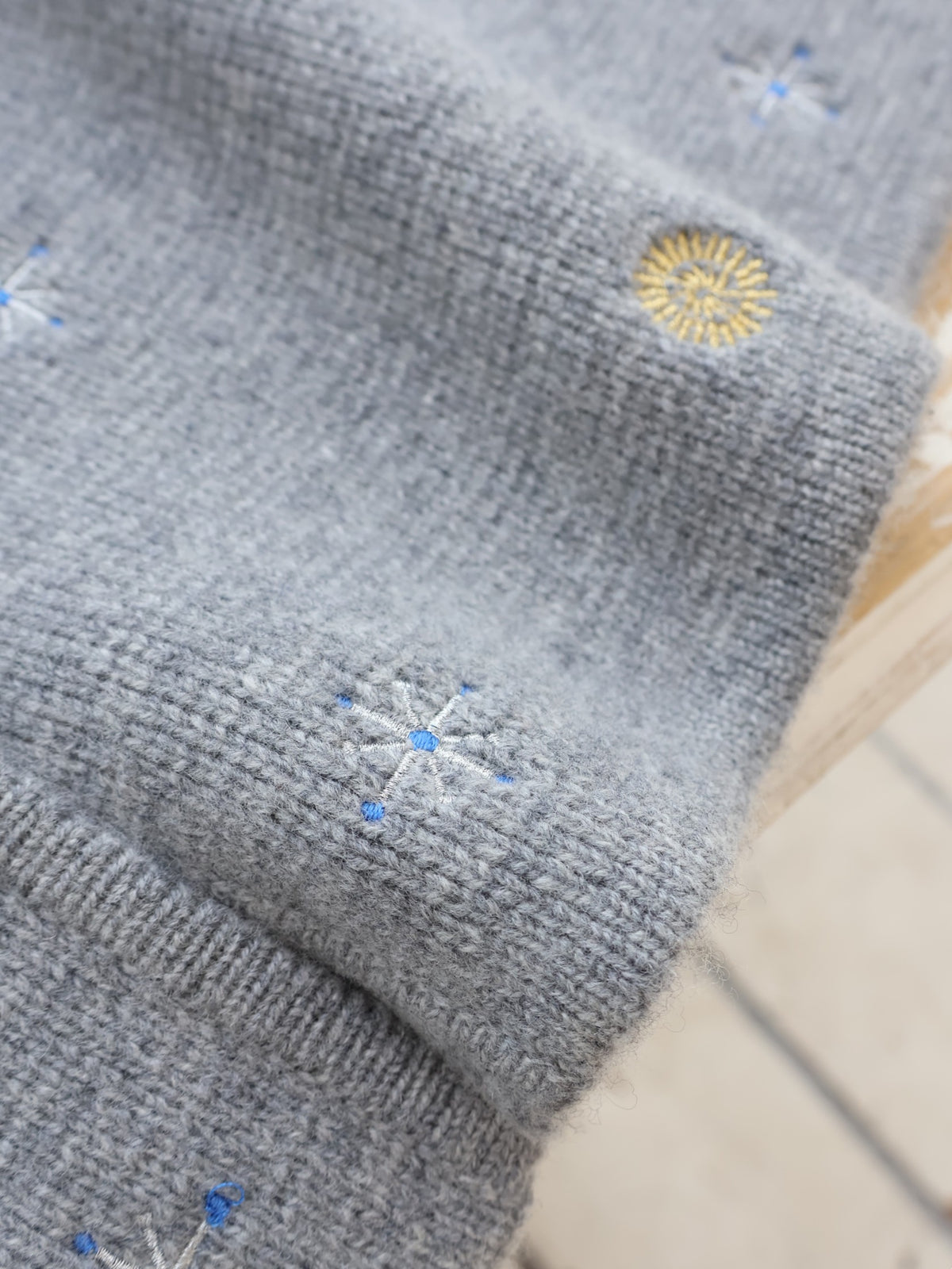 doux bleu エンブロイダリー ニットベスト DB-2648-037