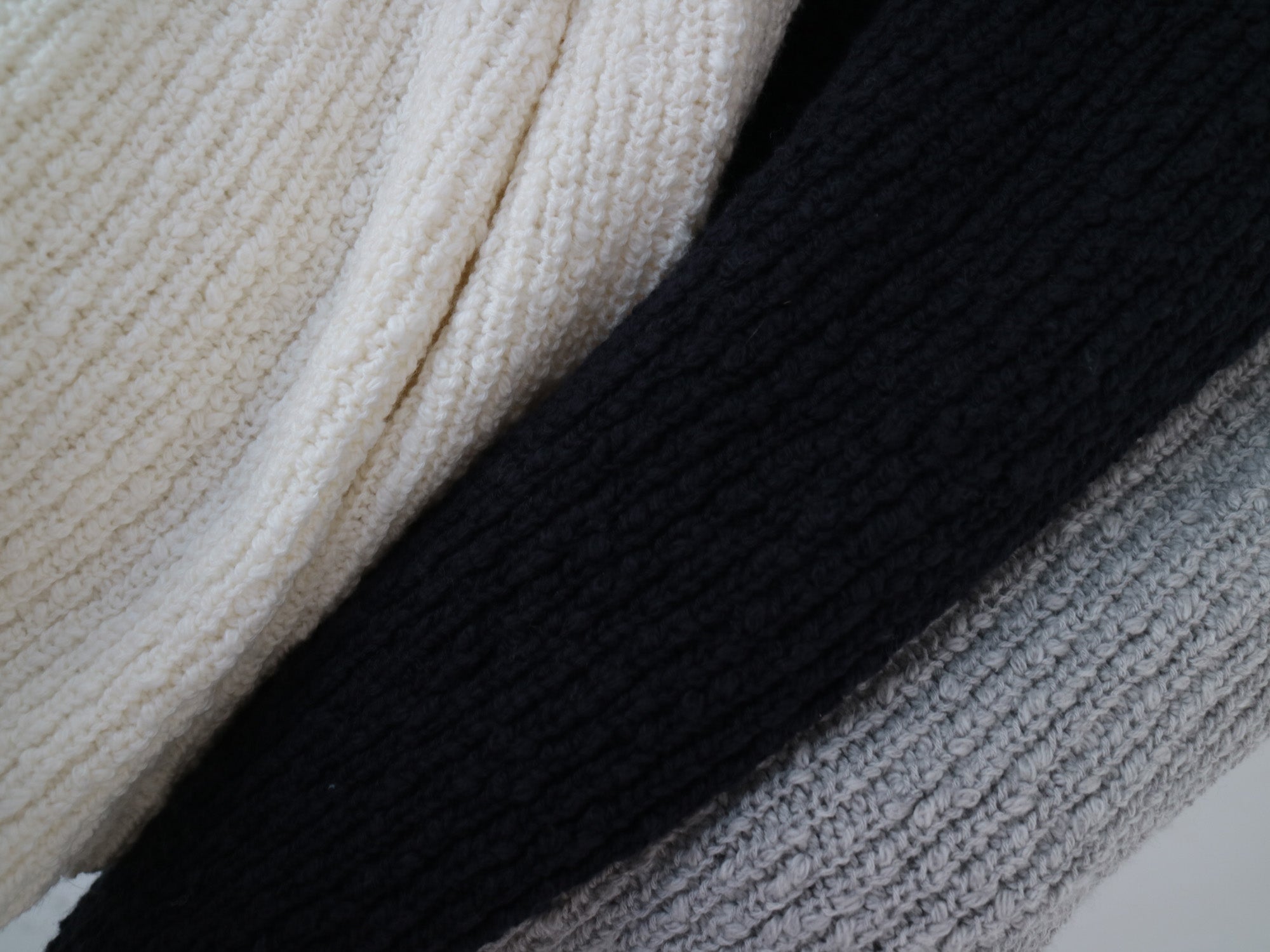 YARRA 折り返しカラーニットベスト YR-1618-234