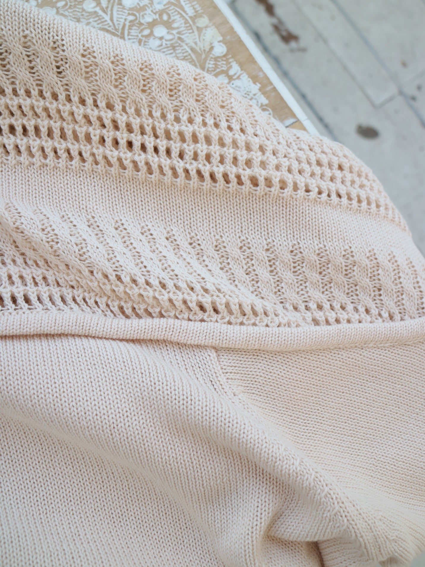 YARRA NEU 透かし編みヨークニットプルオーバー NU-5612-407