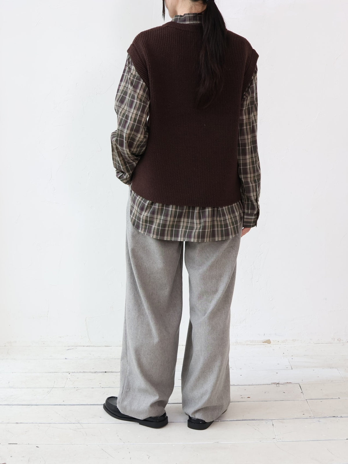 YARRA NEU メリノウール畔編みニットベスト NU-5658-433