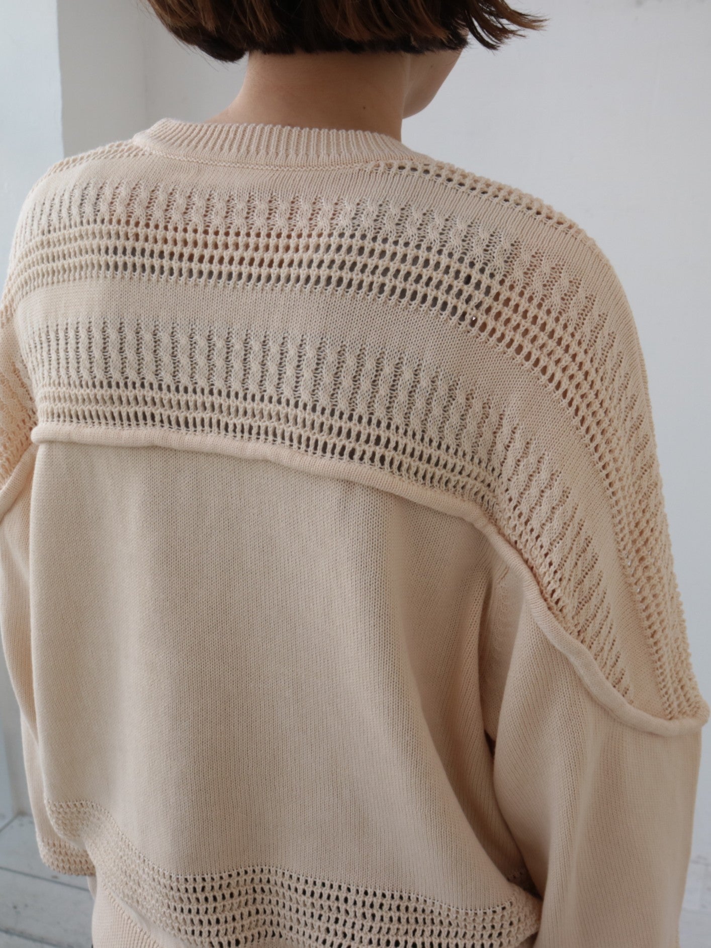 YARRA NEU 透かし編みヨークニットプルオーバー NU-5612-407