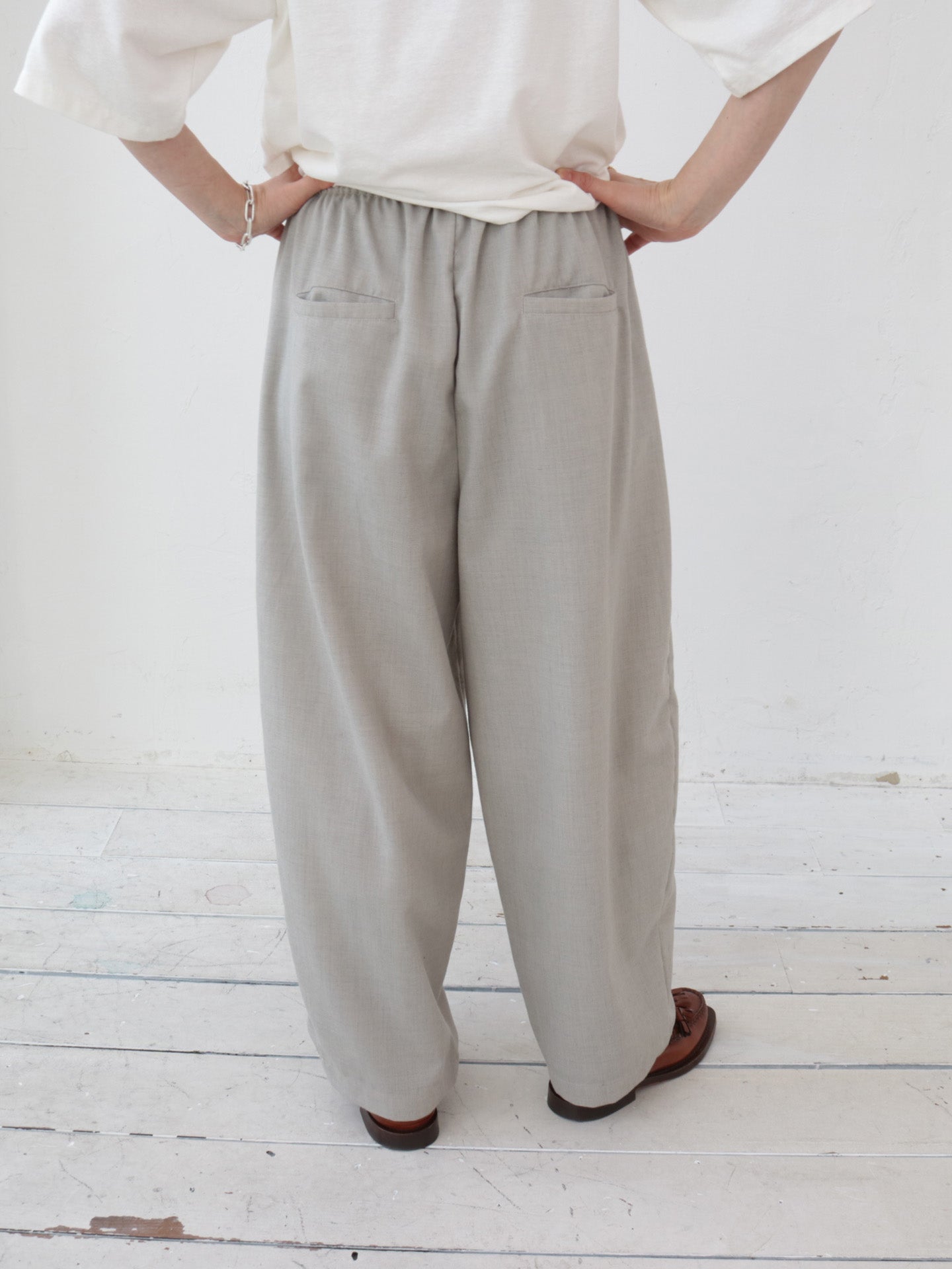 doux bleu T/R ワイドタックパンツ DB-2525-047