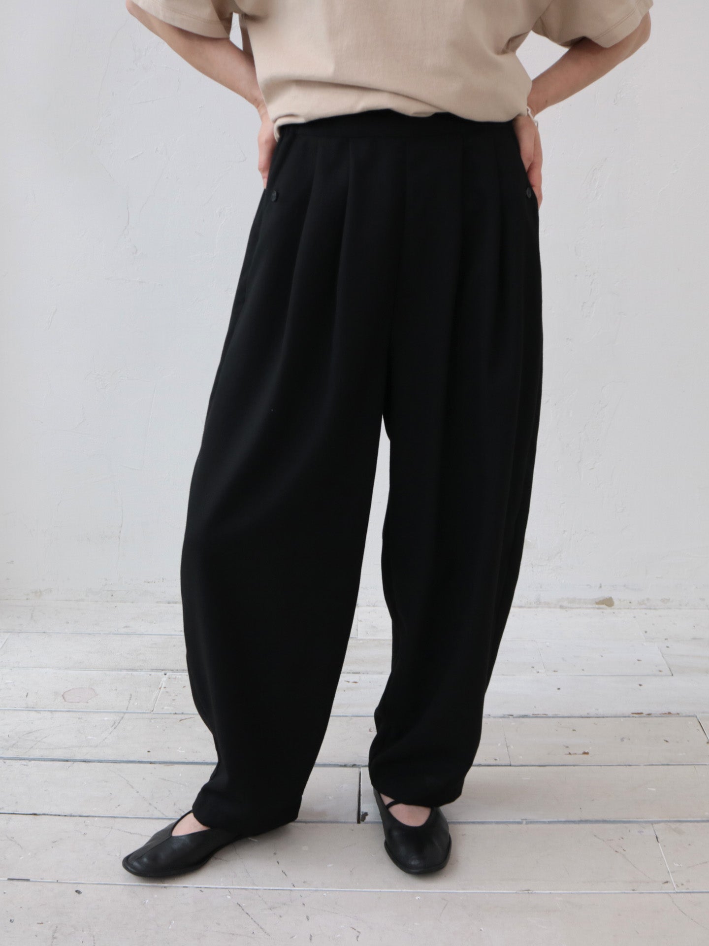 doux bleu T/R ワイドタックパンツ DB-2525-047