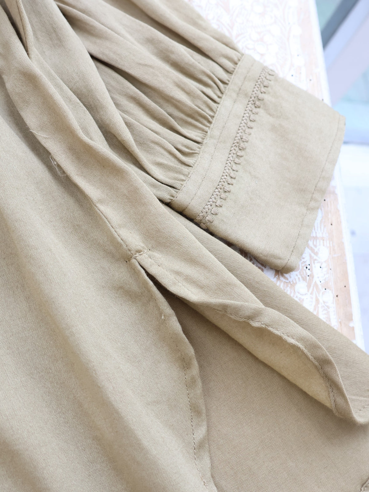 doux bleu コットンサテン 刺繍ロングシャツ DB-2653-044