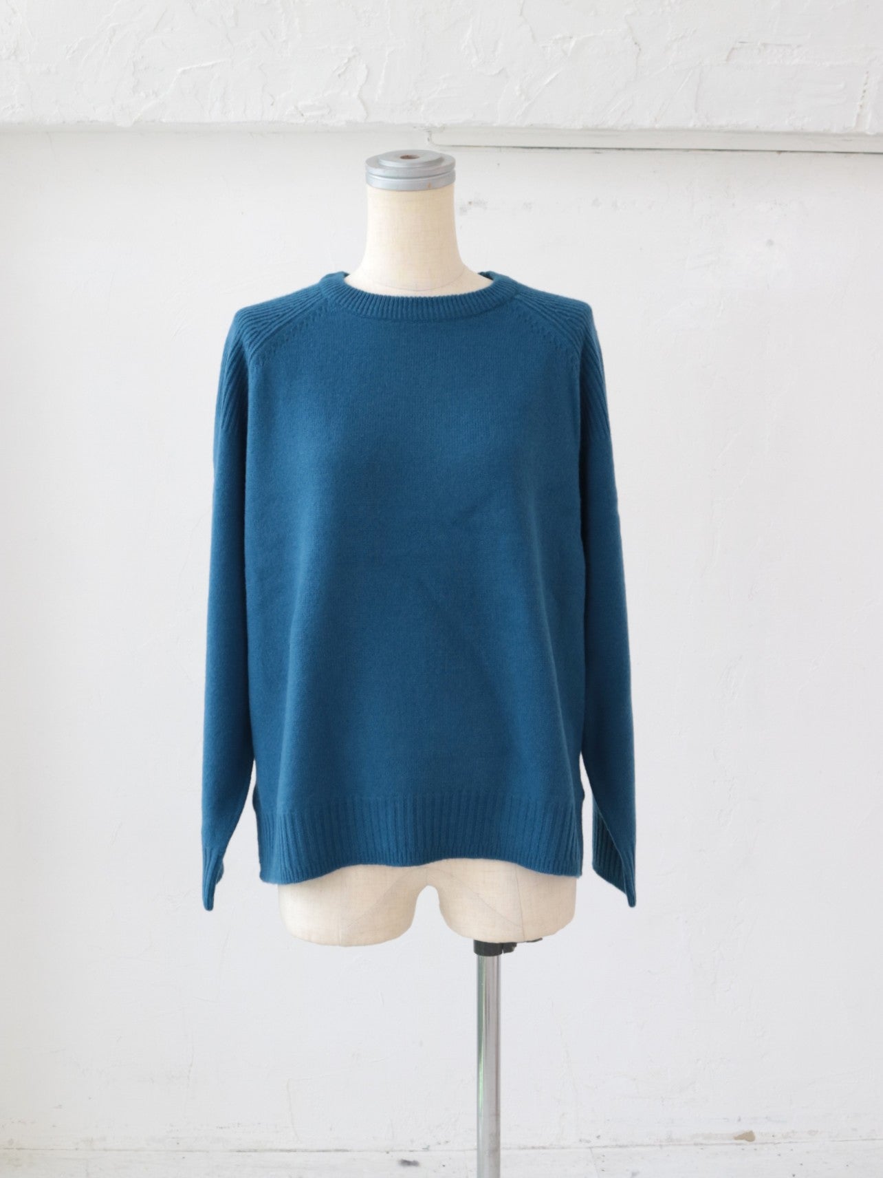 doux bleu EXファインメリノウール ニットプルオーバー DB-2542-031