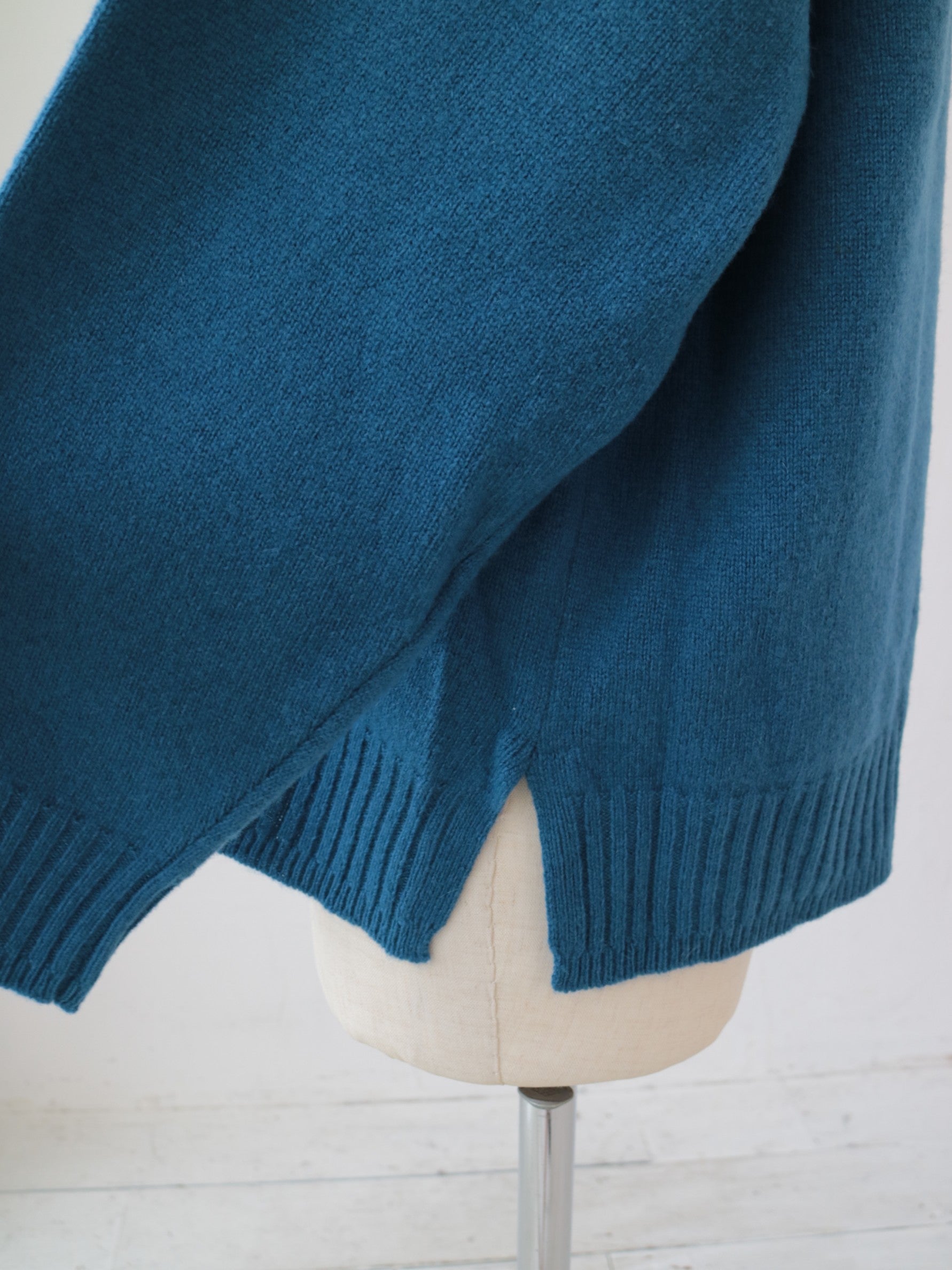doux bleu EXファインメリノウール ニットプルオーバー DB-2542-031