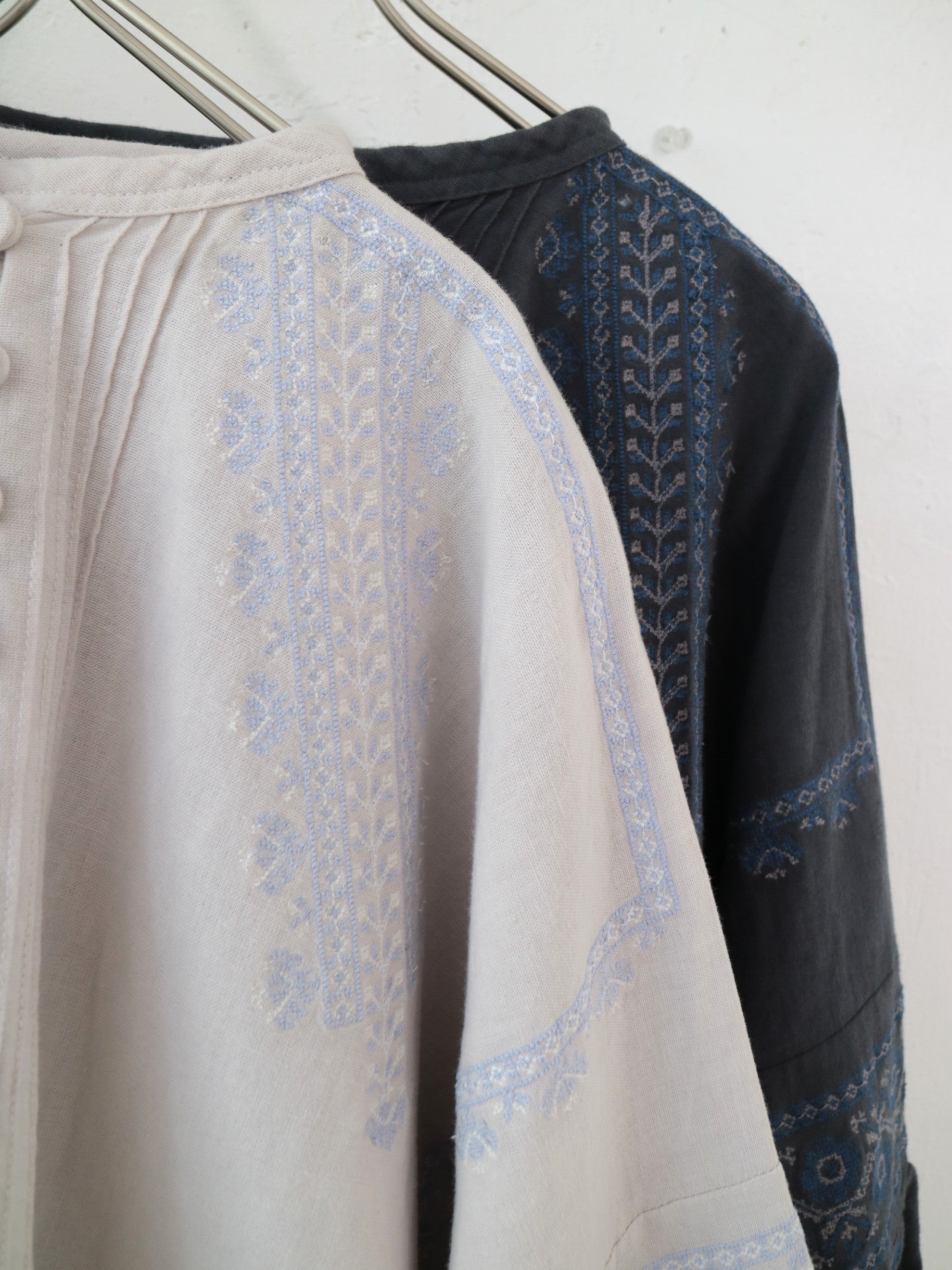 doux bleu C/L クロスステッチ刺繍ブラウス DB-2613-015
