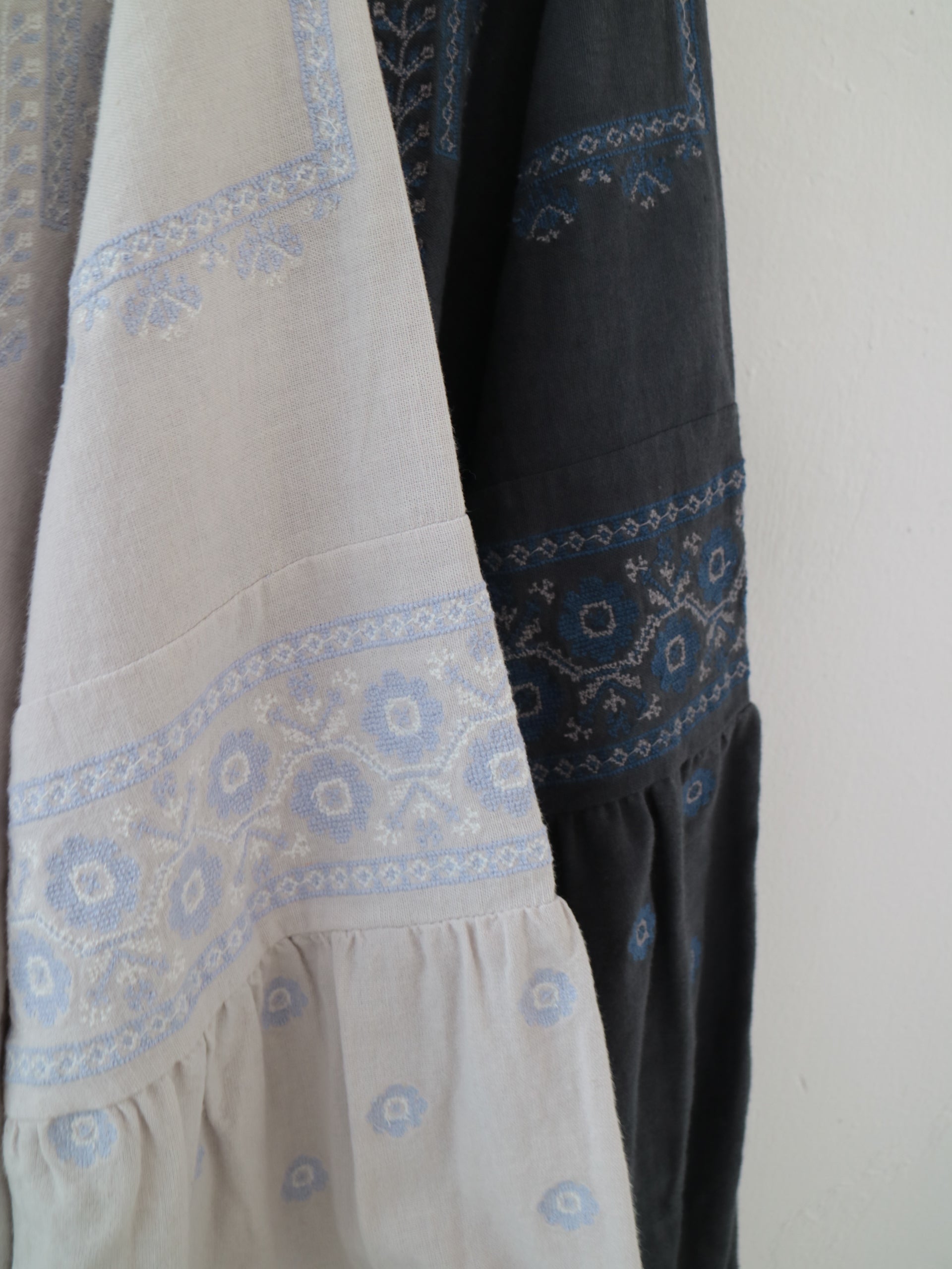 doux bleu C/L クロスステッチ刺繍ブラウス DB-2613-015