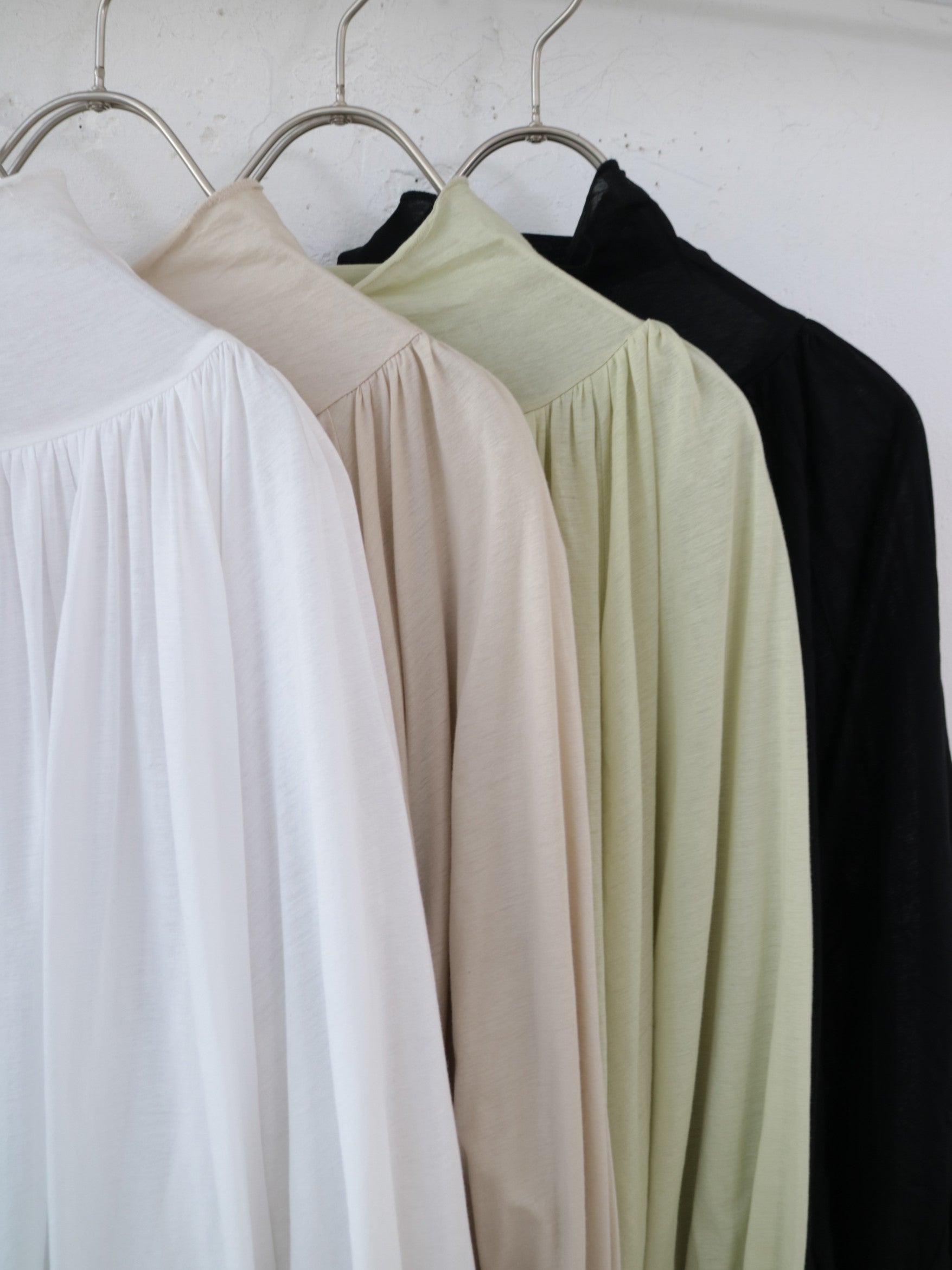 doux bleu タートルギャザーブラウス DB-2611-001