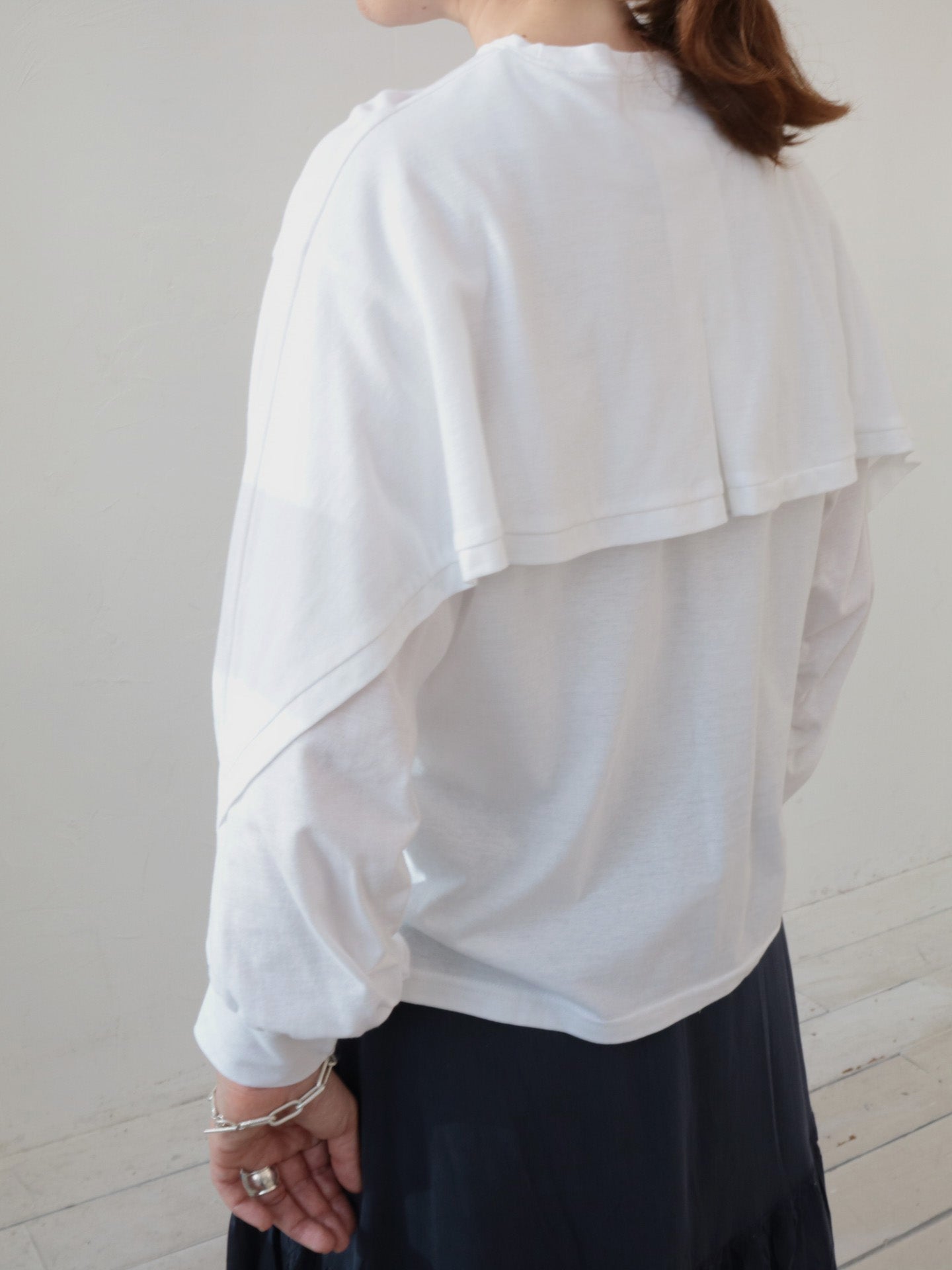 doux bleu バックケープ プルオーバー DB-2611-040