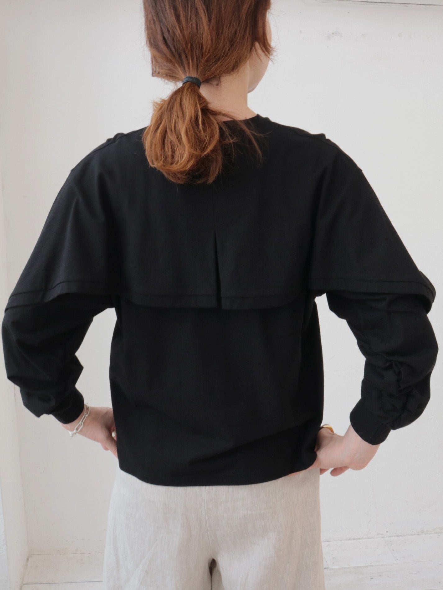doux bleu バックケープ プルオーバー DB-2611-040