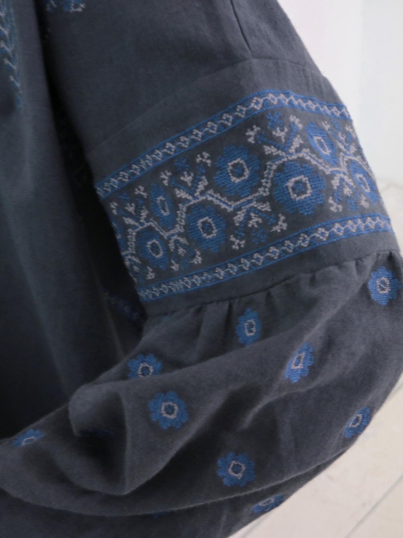 doux bleu C/L クロスステッチ刺繍ブラウス DB-2613-015