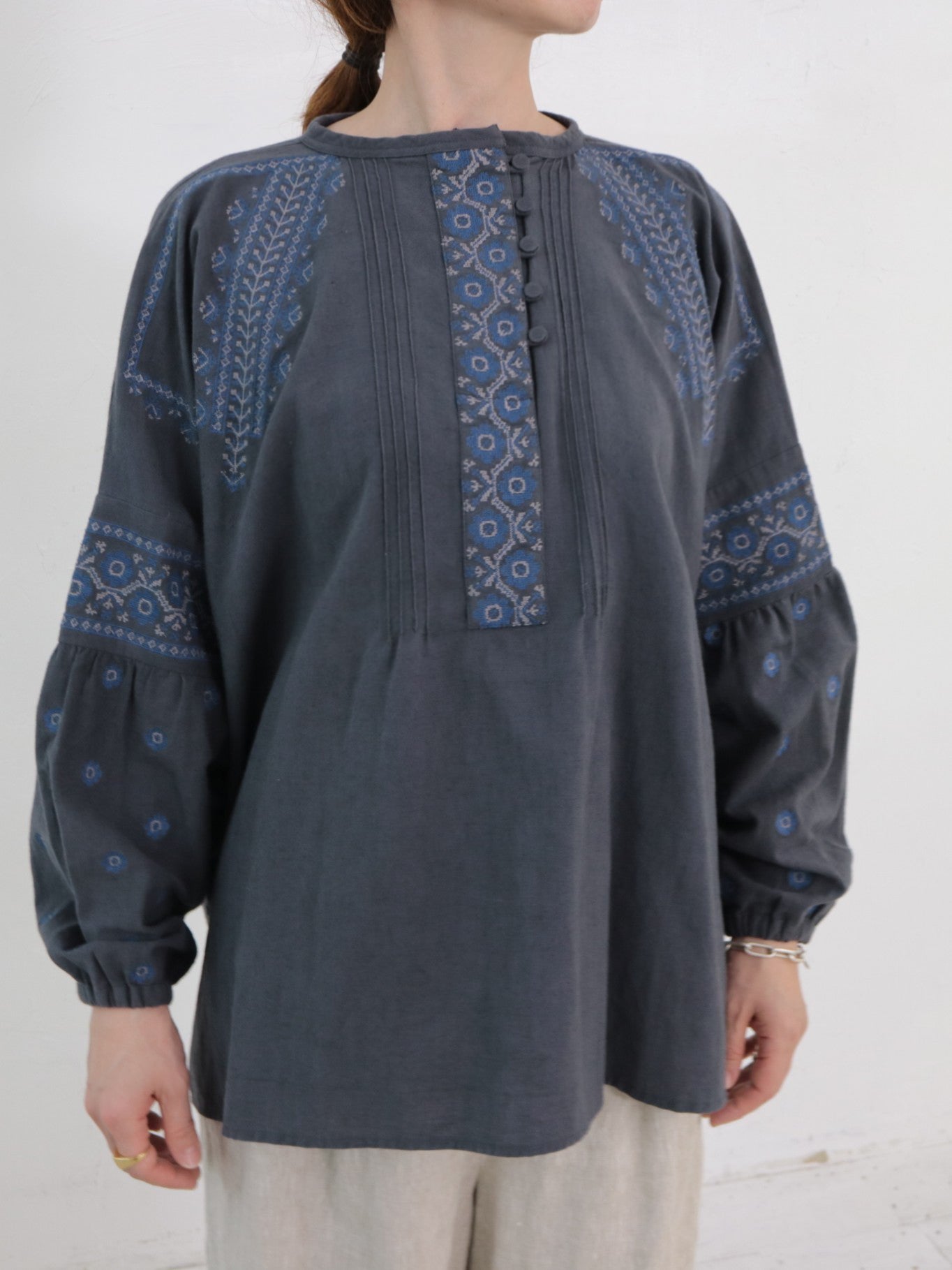 doux bleu C/L クロスステッチ刺繍ブラウス DB-2613-015