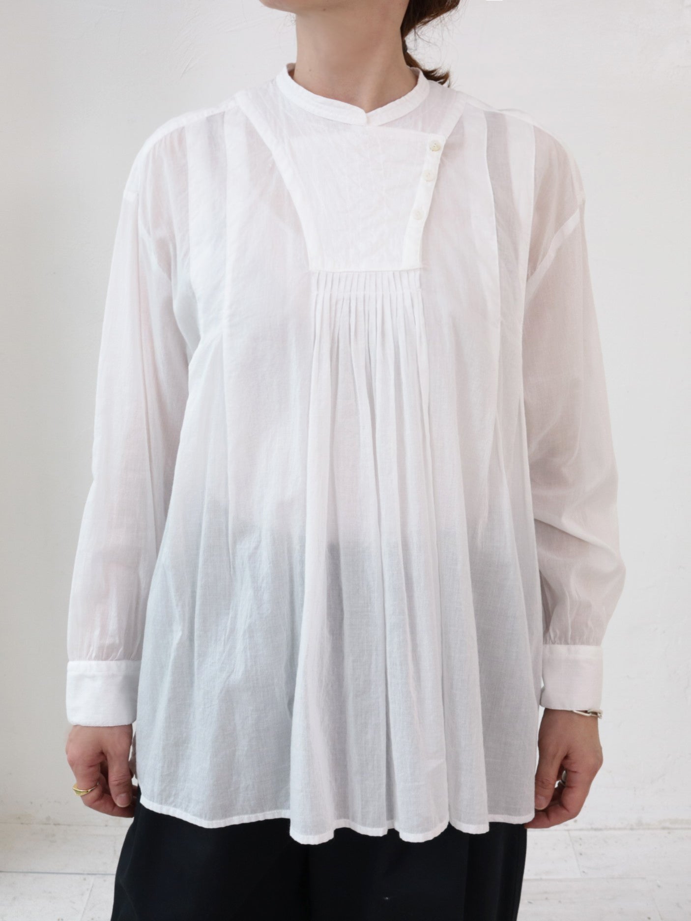 doux bleu コットンカディ ギャザープルオーバーシャツ DB-2613-030