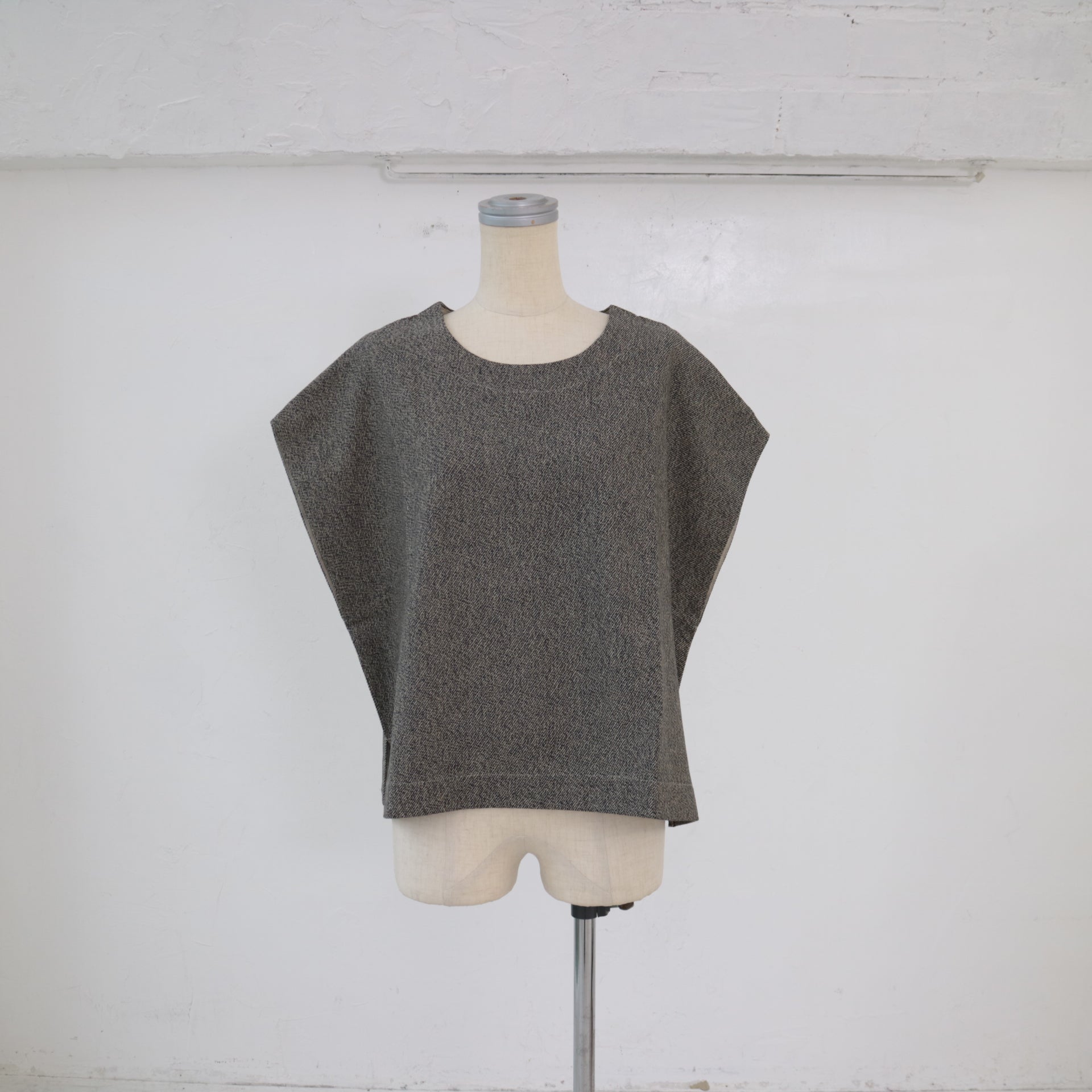 YARRA 三つ杢ツイルワイドベスト YR-1558-253