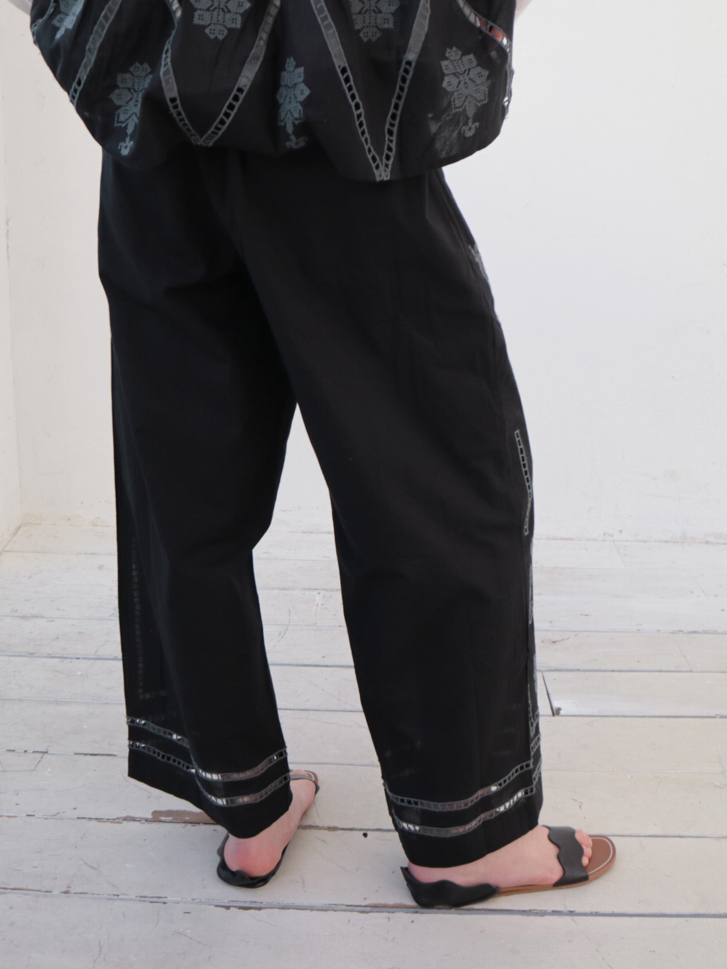 doux bleu クロスステッチ刺繍パンツ DB-2535-082