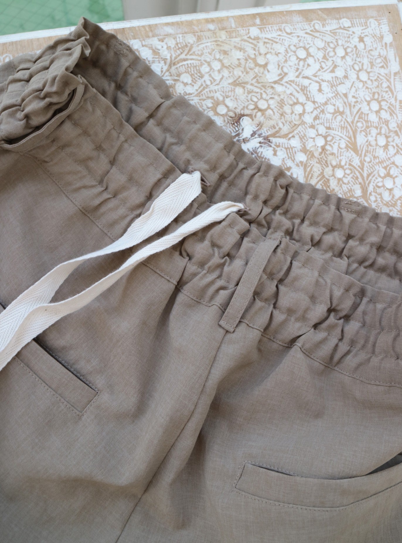 YARRA NEU Utilityテーパードイージーパンツ NU-5625-445