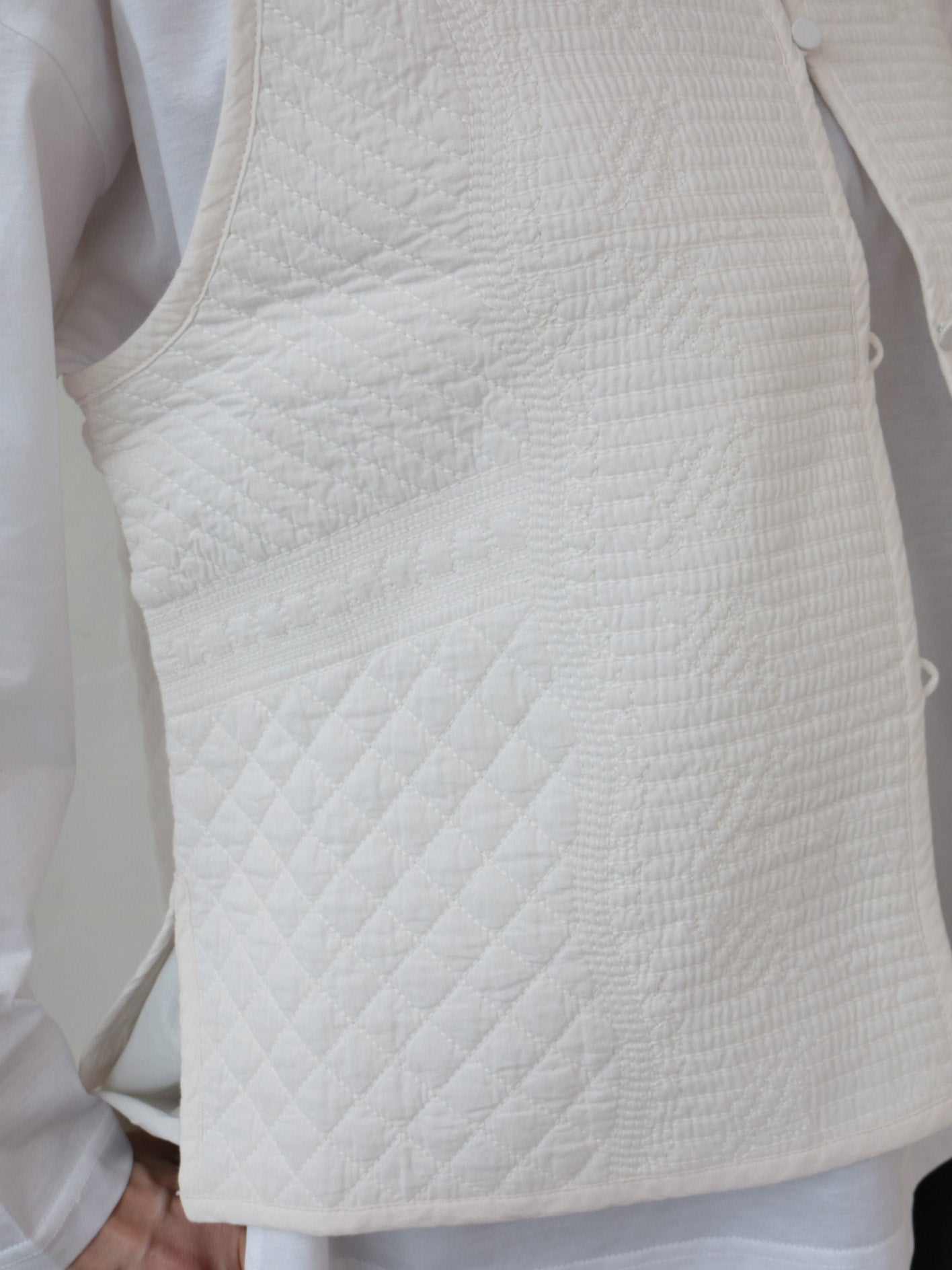 \再入荷/doux bleu インドキルト刺繍 2WAYベスト DB-2548-033