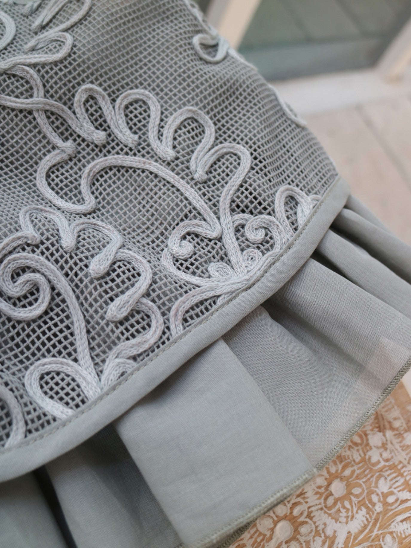 doux bleu テープ刺繍 ベスト DB-2628-055